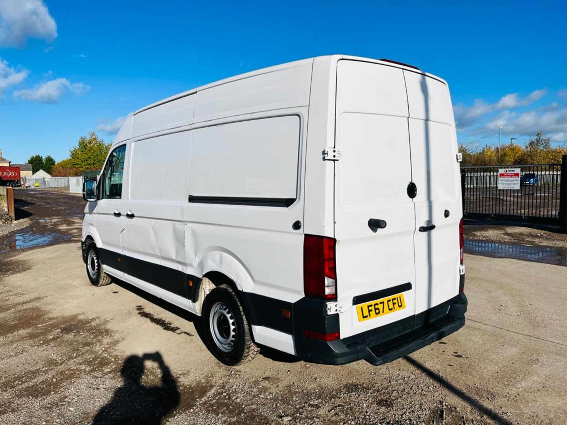 Volkswagen Crafter CR35 Startline TDI 140 2017 "67 Reg" - Fridge Freezer - Image 8 of 27