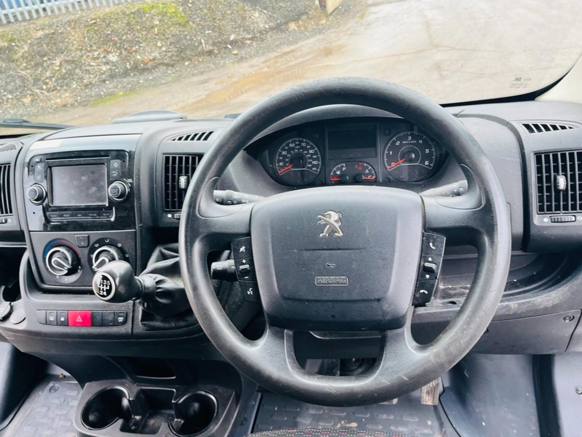 ** ON SALE ** Peugeot Boxer 335 2.0 BlueHDI 130 L3 H2 Professional 2017 '67 Reg' Sat Nav - A/C - Image 19 of 28