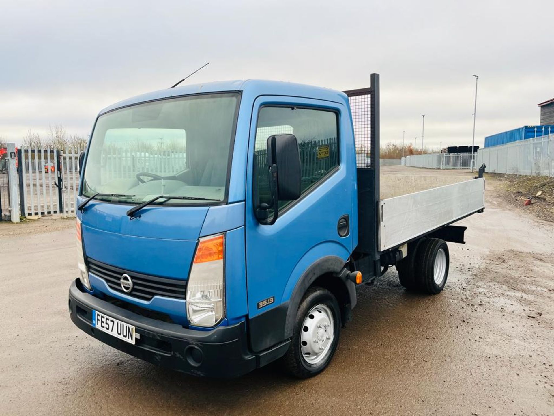 ** ON SALE **Nissan CabStar 2.5 DCI Alloy Tipper Twin Axle 2007 '57 Reg' No Vat - Image 3 of 23