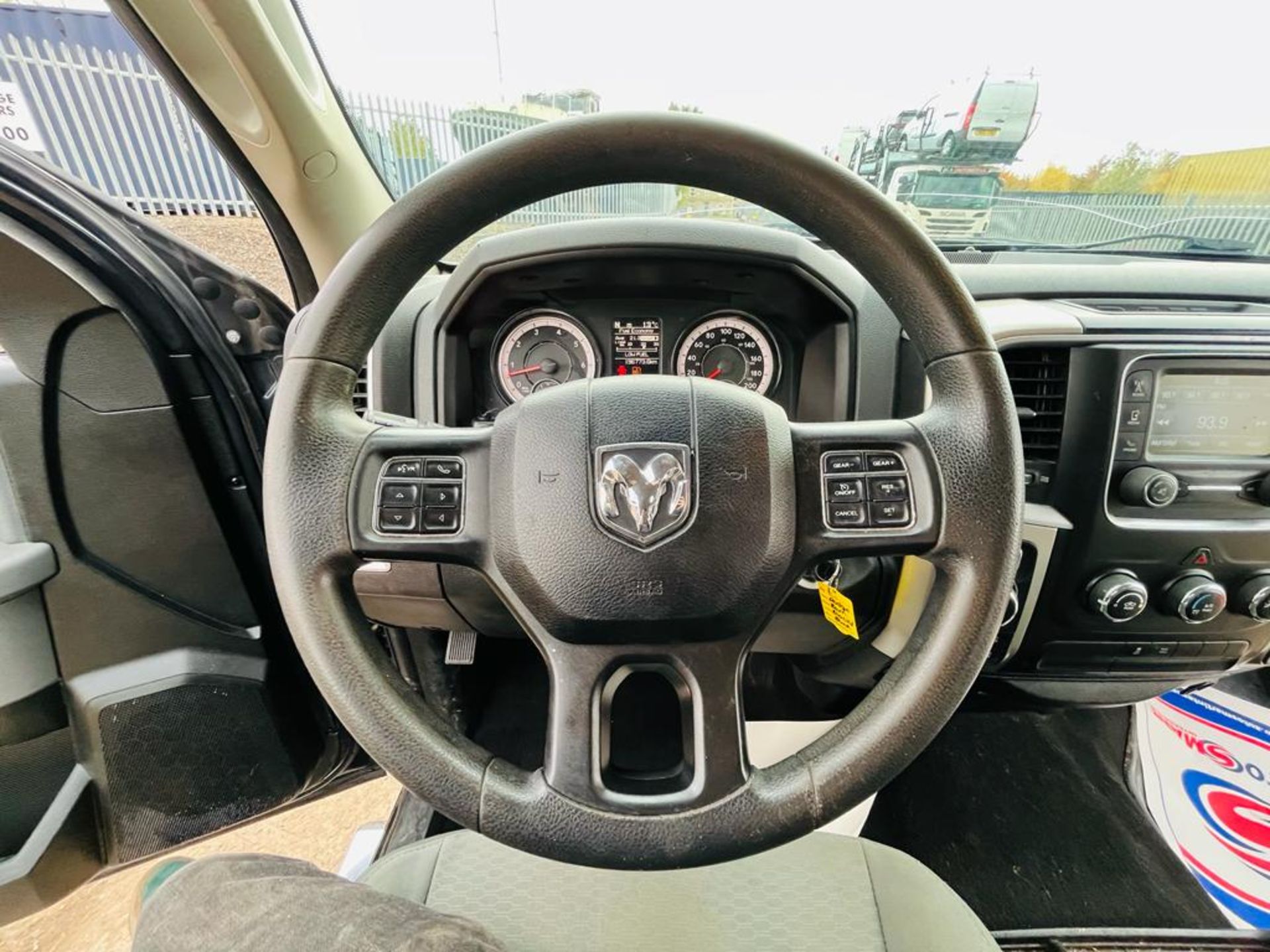 Dodge Ram 5.7 Hemi 1500 SLT 4WD Crew Cab ' 2018 Year' A/C - Fresh Import - ULEZ Compliant - Image 9 of 31
