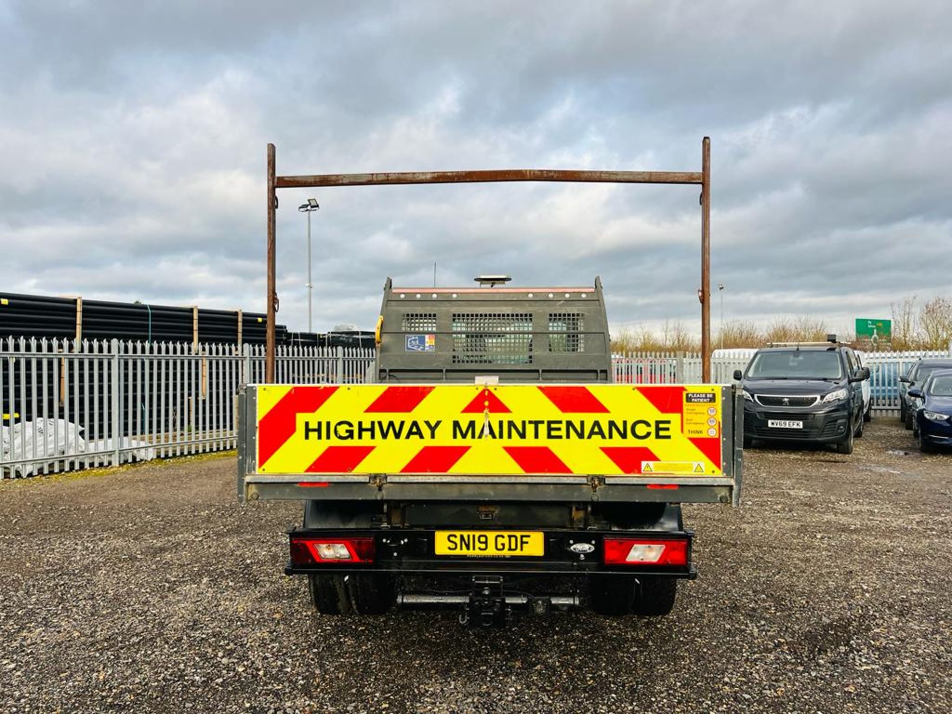 ** ON SALE **Ford Transit Tipper 350 RWD 2.0 TDCI L2 H1 2019'19 Reg'-Bluetooth Media-ULEZ Compliant - Image 9 of 26