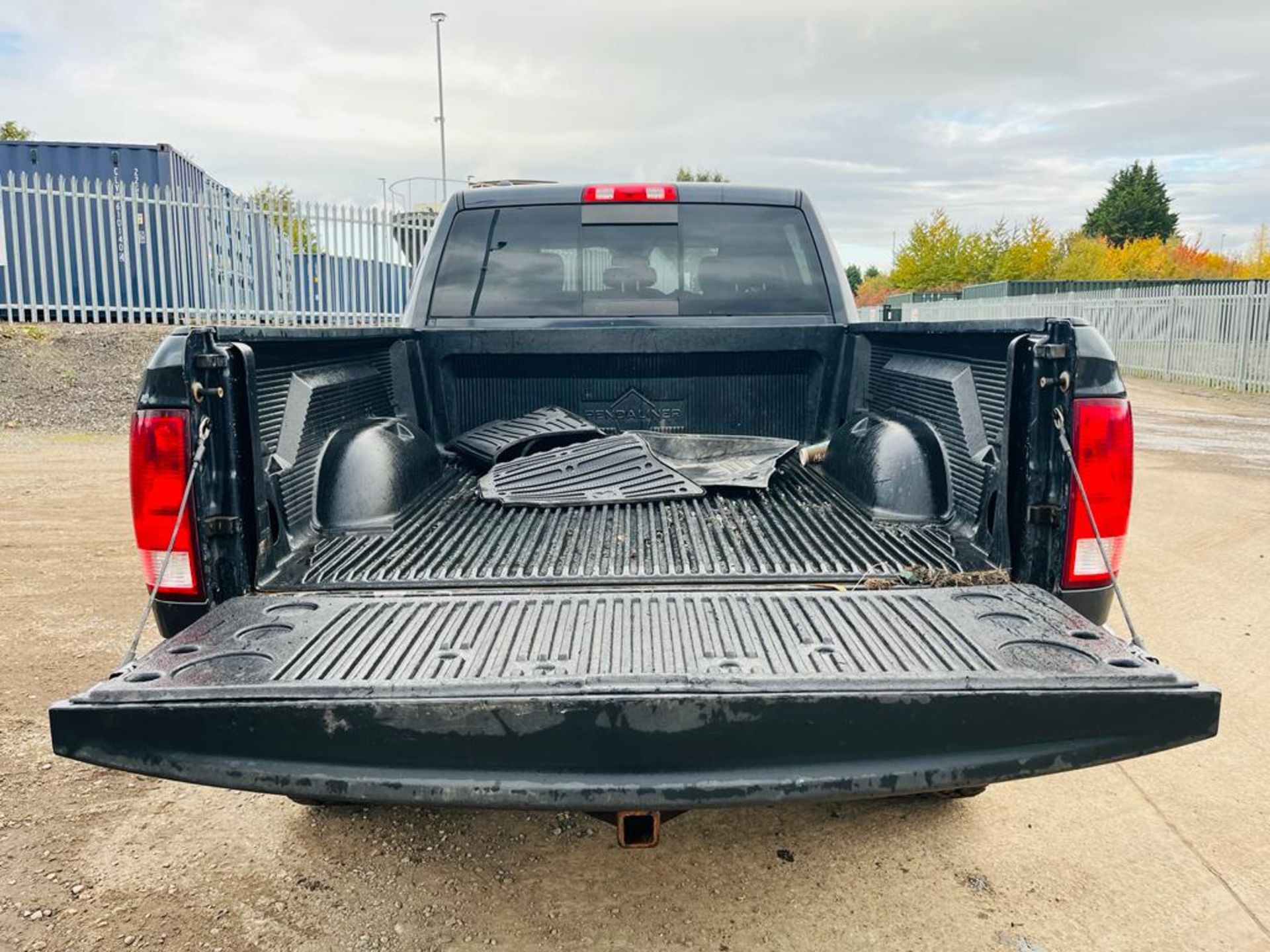 Dodge Ram 5.7 Hemi 1500 SLT 4WD Crew Cab ' 2018 Year' A/C - Fresh Import - ULEZ Compliant - Image 29 of 31