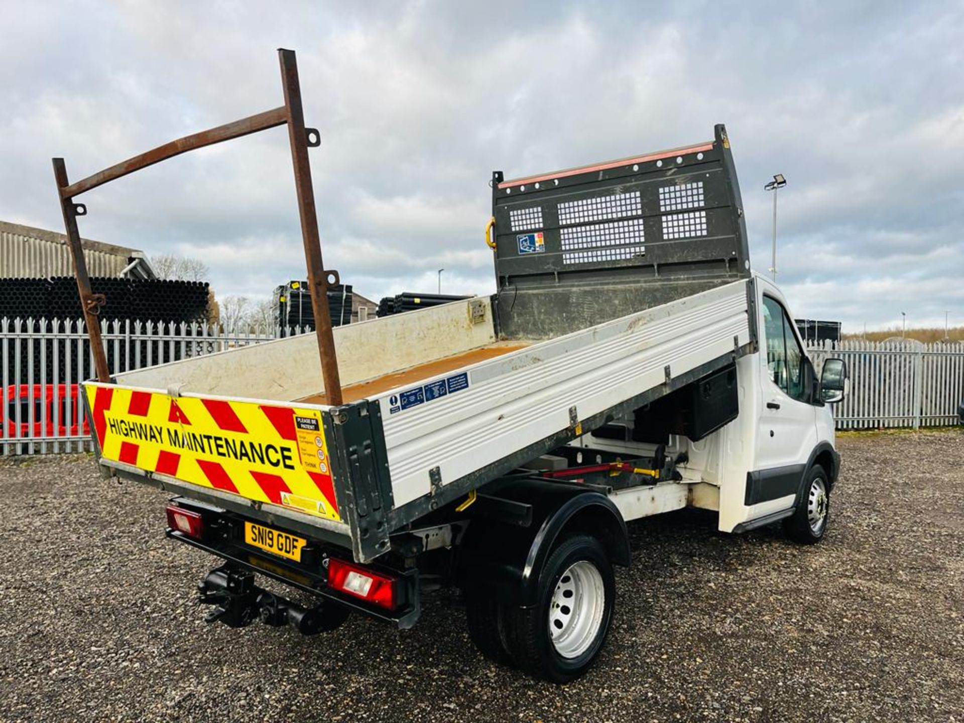 ** ON SALE **Ford Transit Tipper 350 RWD 2.0 TDCI L2 H1 2019'19 Reg'-Bluetooth Media-ULEZ Compliant - Image 10 of 26