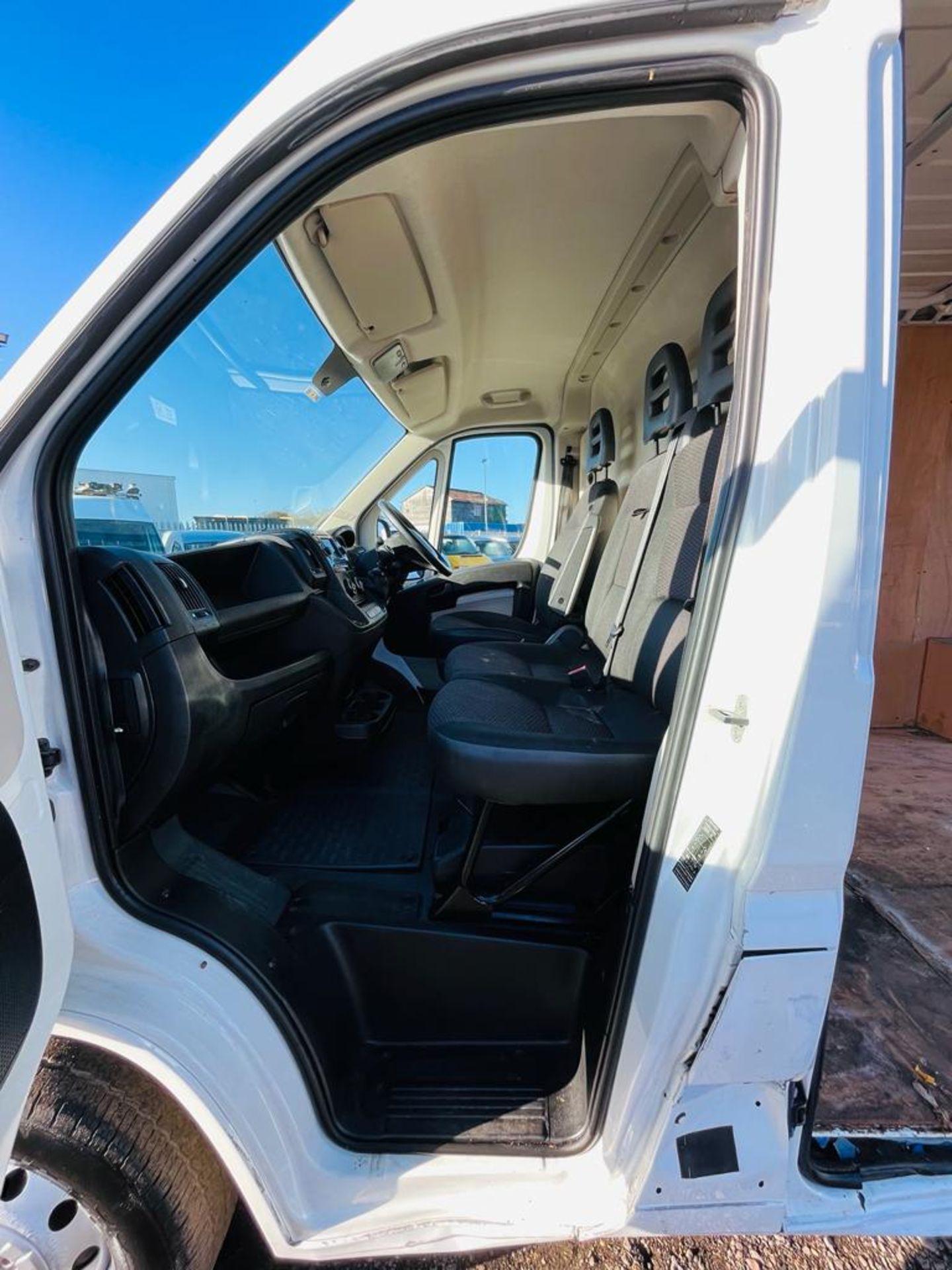 Peugeot Boxer Professional 2.0 BlueHDI L2 H2 2019 '19 Reg' - Panel Van - ULEZ Compliant - No Vat - Image 23 of 28