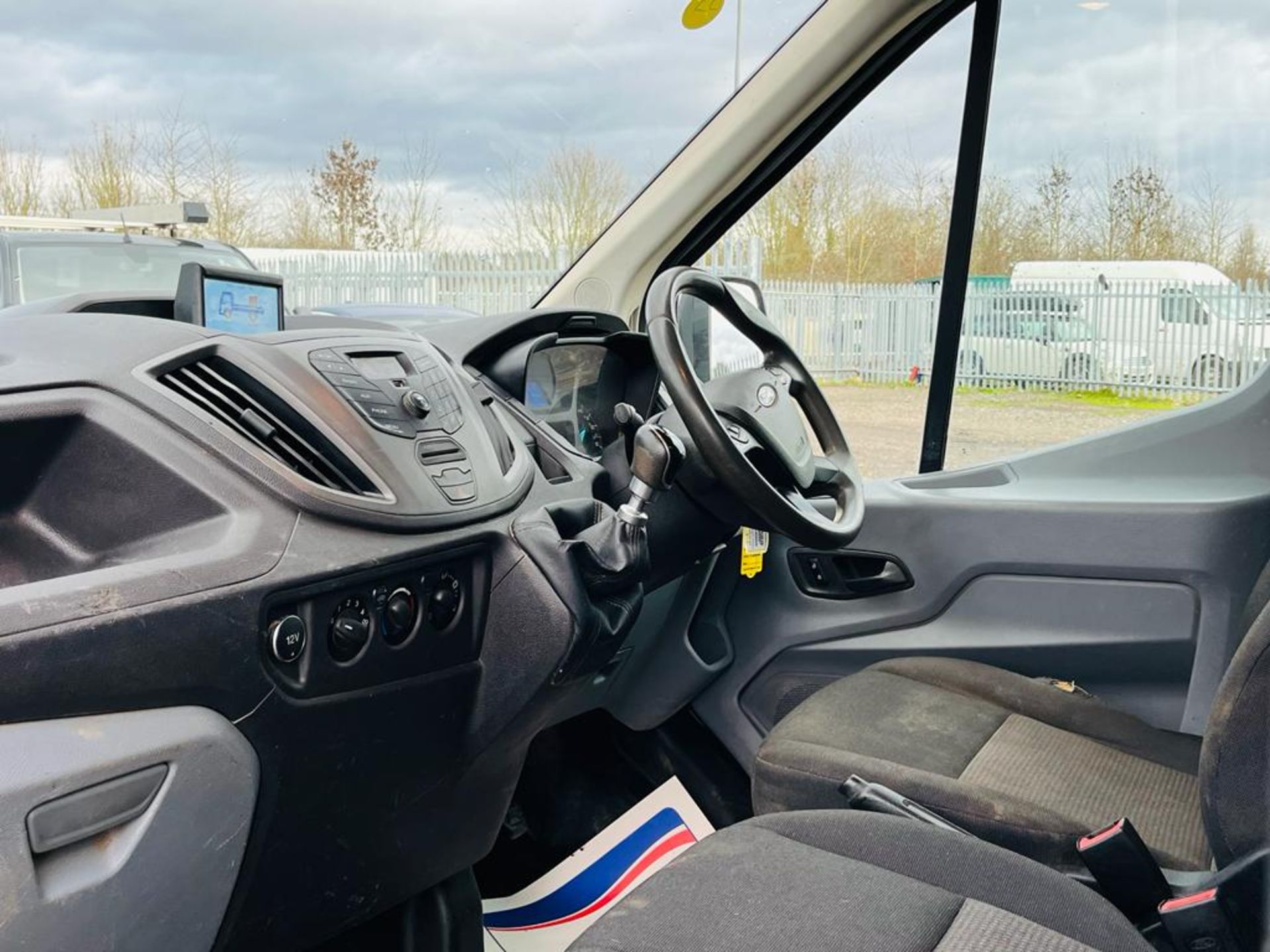 ** ON SALE **Ford Transit Tipper 350 RWD 2.0 TDCI L2 H1 2019'19 Reg'-Bluetooth Media-ULEZ Compliant - Image 23 of 26