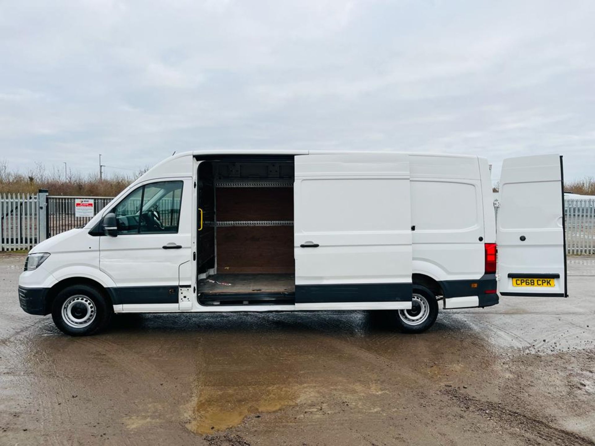 Volkswagen Crafter 2.0 TDI 140 L3 H3 35 2018 '68 Reg' - ULEZ Compliant - Image 5 of 28