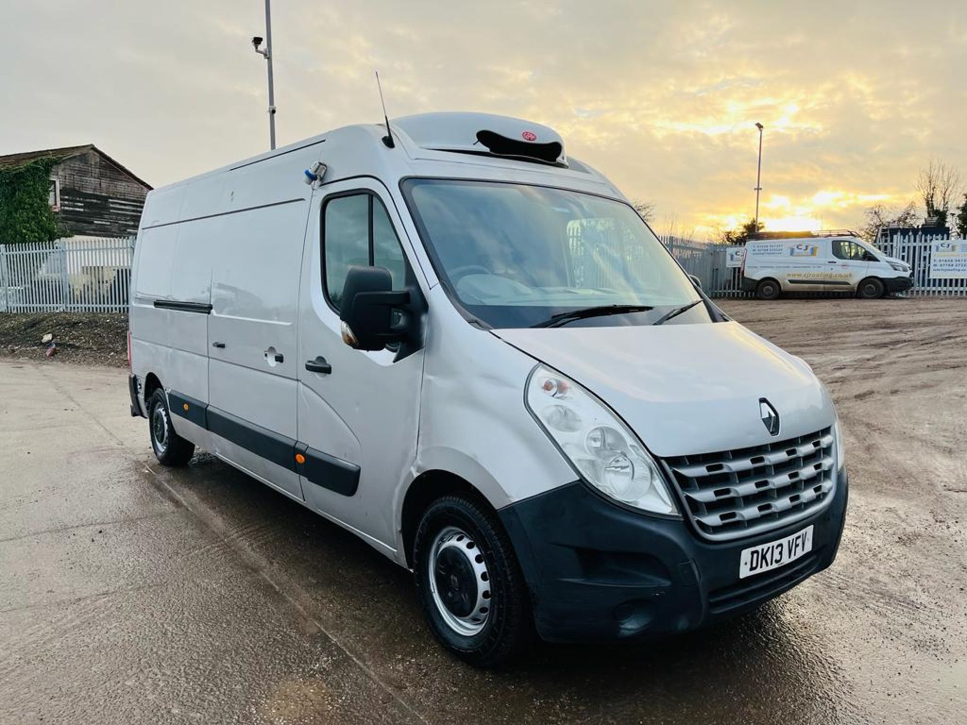 Renault Master 2.3 DCI LM35 FWD 3.5T 125 2013 '13 Reg' - GAH Fridge / Freezer - No Vat