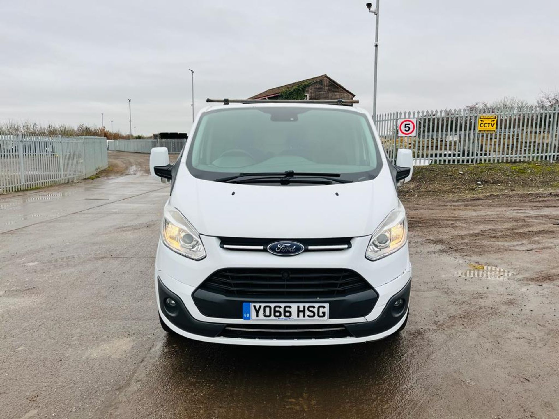 ** ON SALE ** Ford Transit Custom 2.0 TDCI 130 270 L1 H1 Limited 2017 '66 Reg'ULEZ Compliant-No Vat - Image 2 of 29