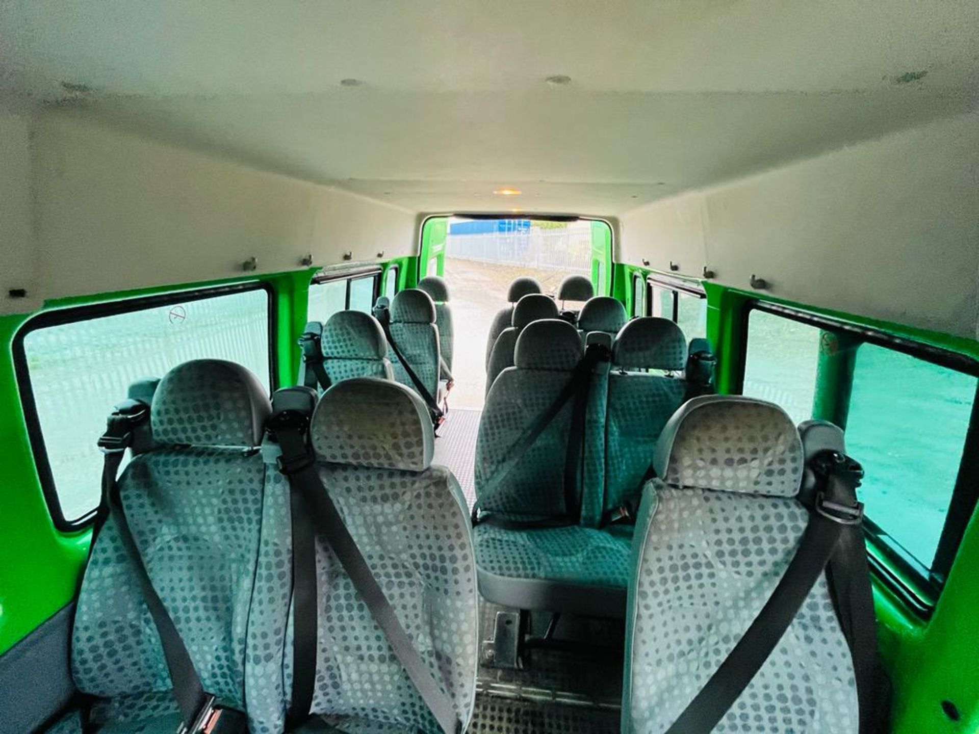 ** ON SALE ** Ford Transit TDCI 100 RWD 17 Seater Minibus Extended Frame 2.4 2006 '56 Reg' - Image 8 of 30