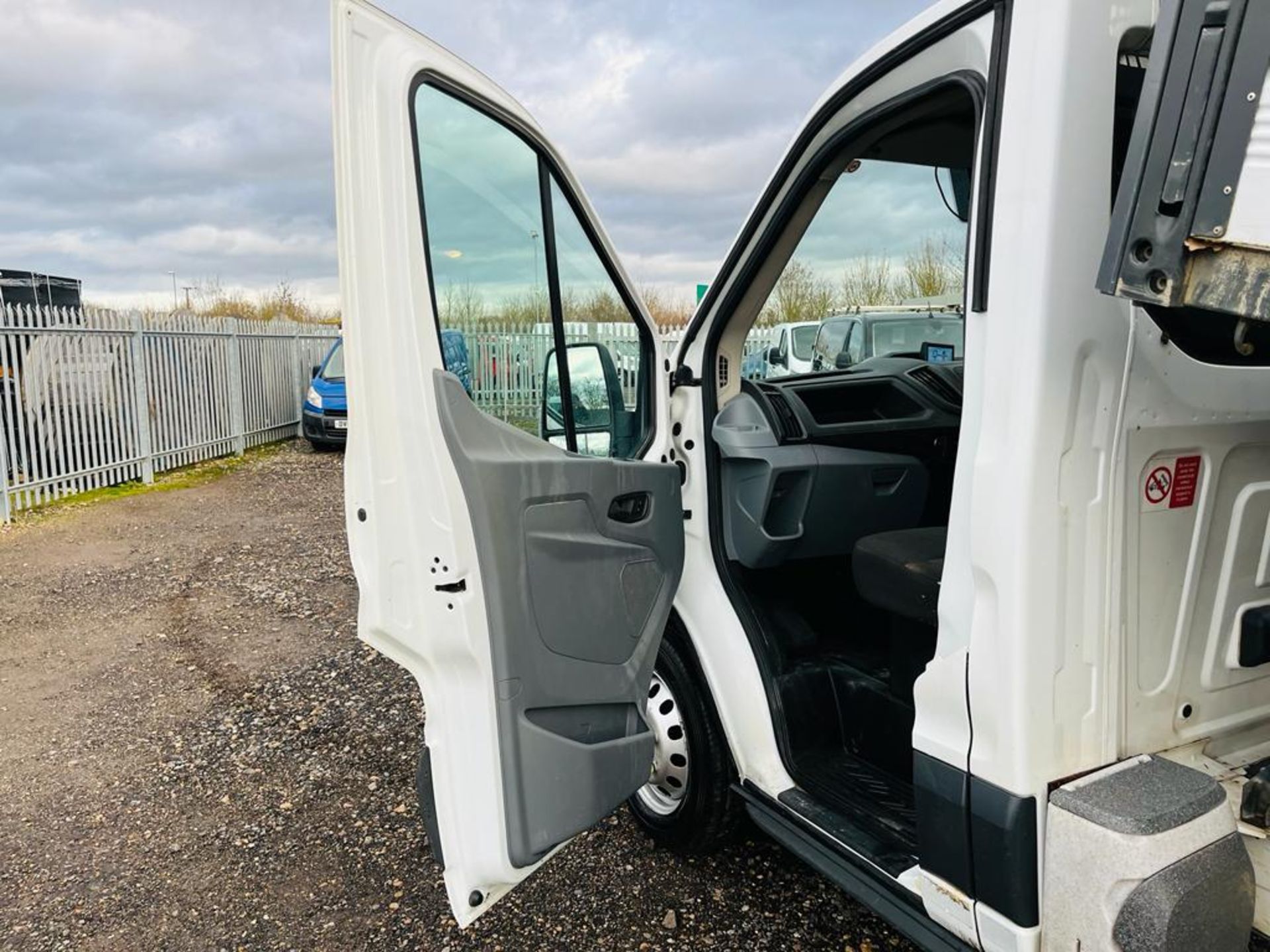 ** ON SALE **Ford Transit Tipper 350 RWD 2.0 TDCI L2 H1 2019'19 Reg'-Bluetooth Media-ULEZ Compliant - Image 20 of 26