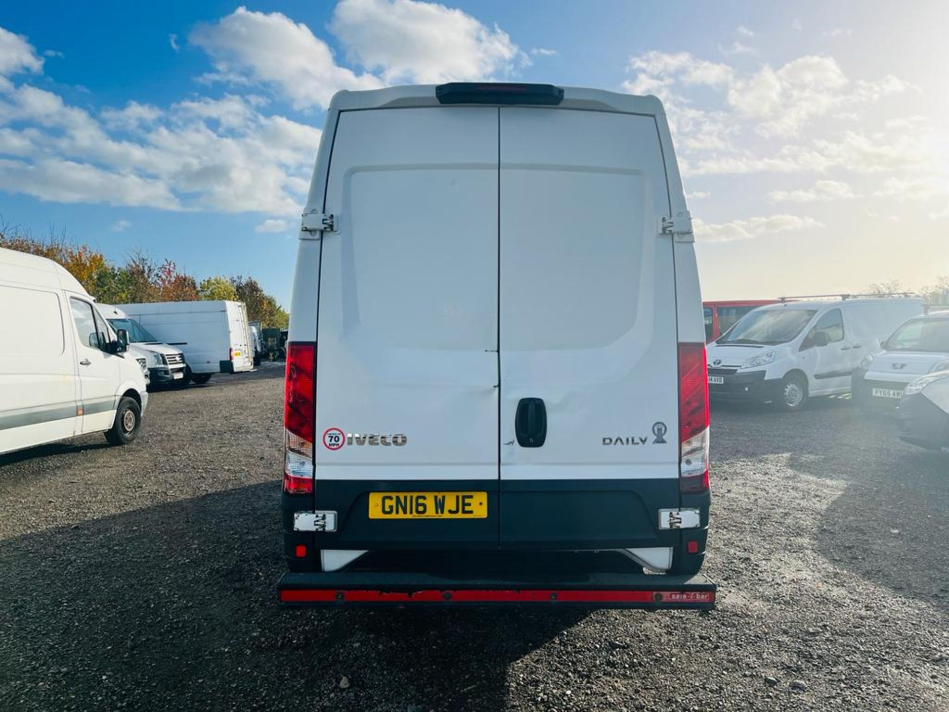 Iveco Daily 2.3 HPI 35S13 L2 H3 2016 '16 Reg' Fridge/Freezer - No Vat - Image 9 of 27