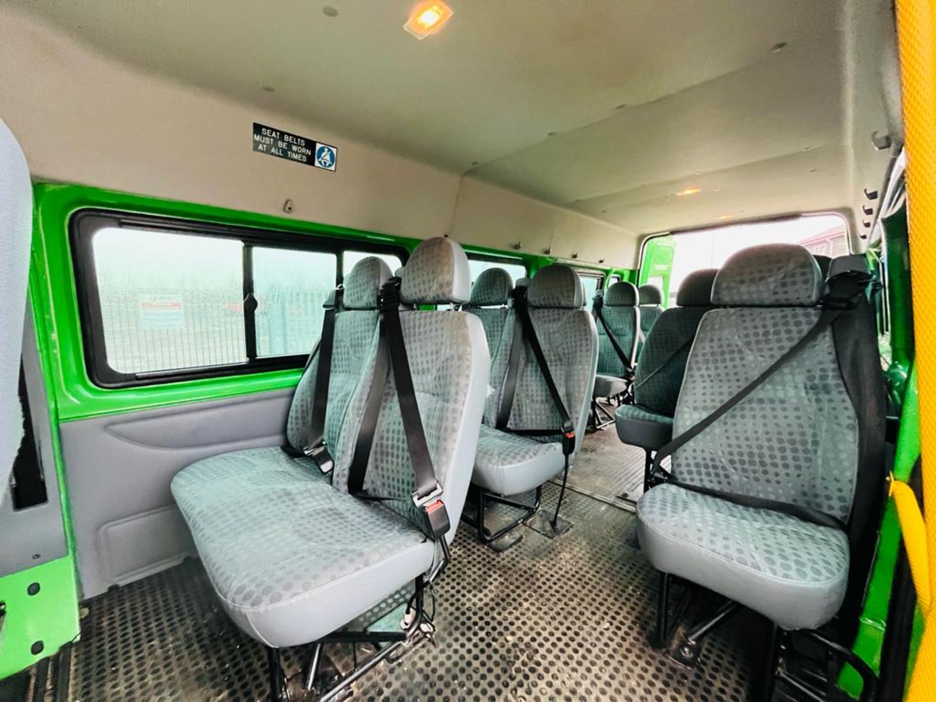 ** ON SALE ** Ford Transit TDCI 100 RWD 17 Seater Minibus Extended Frame 2.4 2006 '56 Reg' - Image 7 of 30