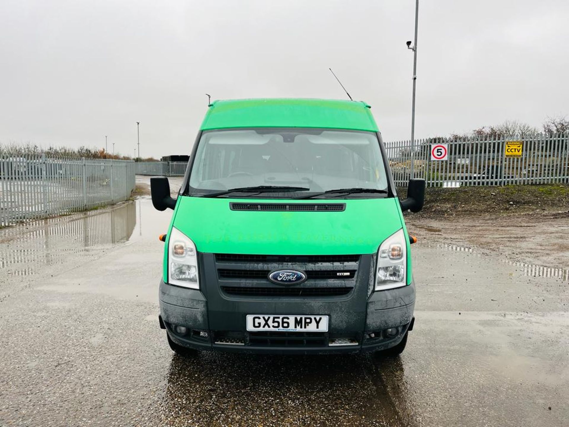 ** ON SALE ** Ford Transit TDCI 100 RWD 17 Seater Minibus Extended Frame 2.4 2006 '56 Reg' - Image 2 of 30