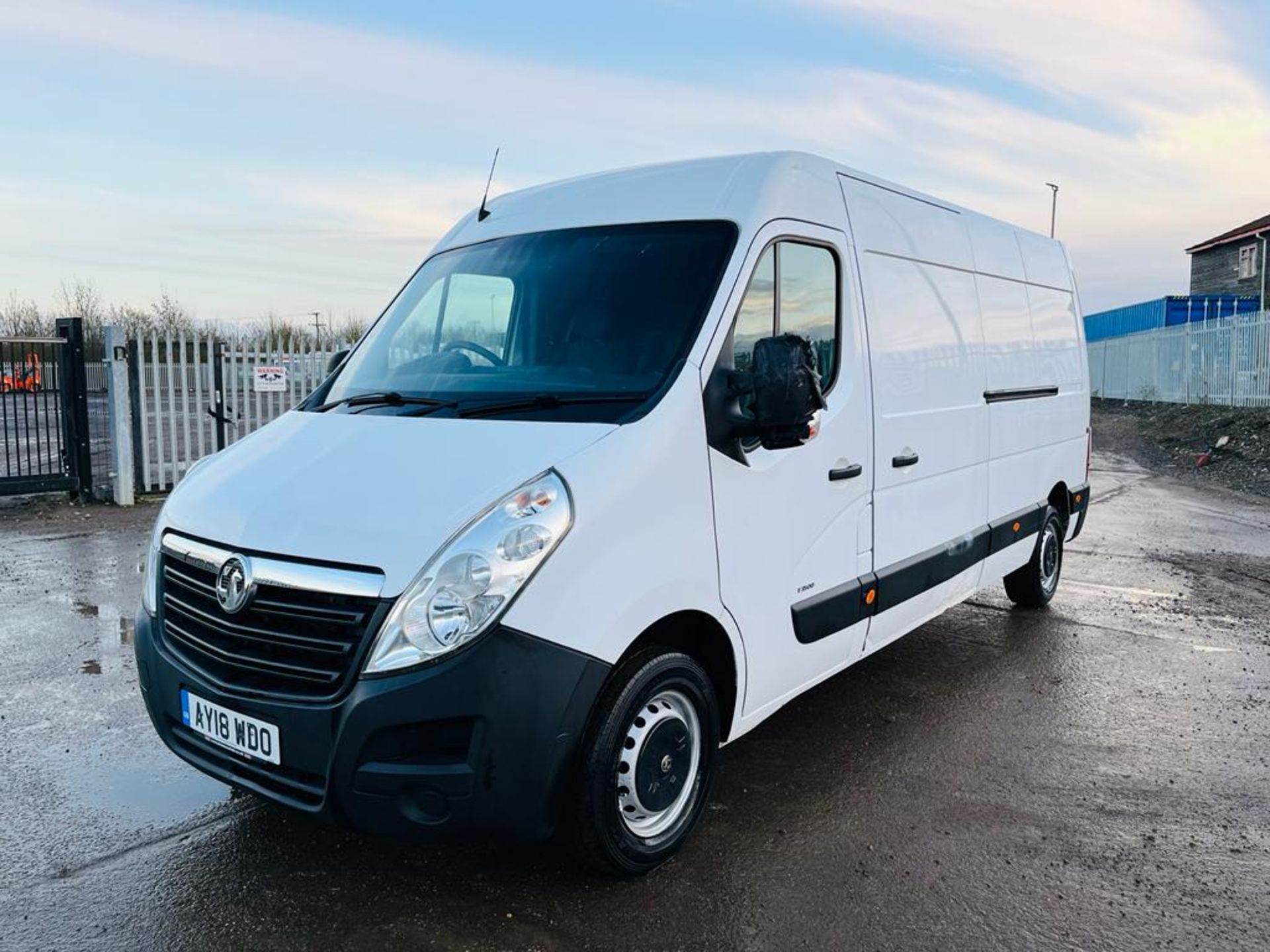 ** ON SALE ** Vauxhall Movano 2.3 CDTI L3 H2 3500 FWD 2018 '18 Reg' Sat Nav -A/C - ULEZ Compliant - Image 3 of 28