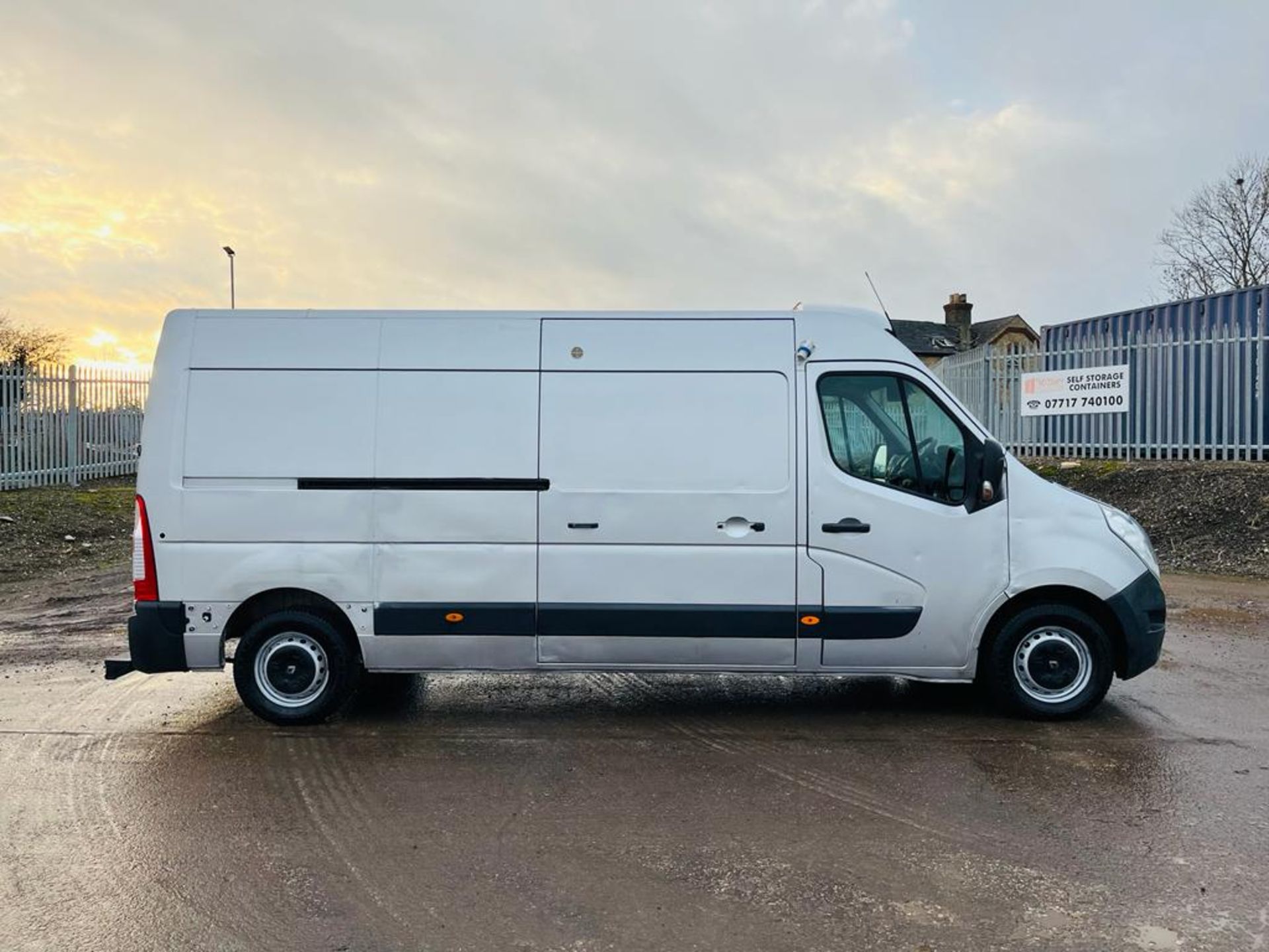 Renault Master 2.3 DCI LM35 FWD 3.5T 125 2013 '13 Reg' - GAH Fridge / Freezer - No Vat - Image 12 of 28