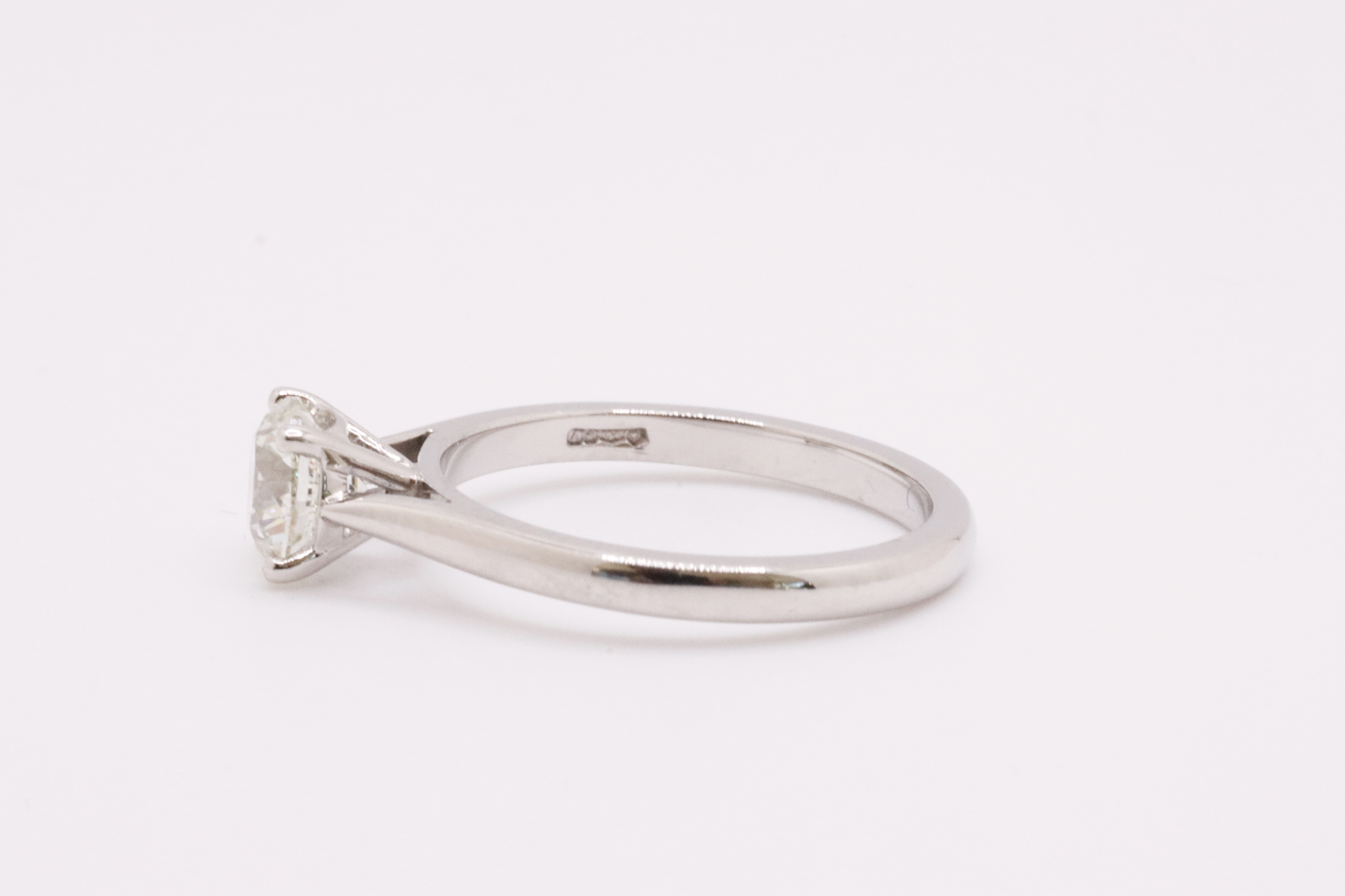 Round Brilliant Cut Natural Diamond Ring 1.00 Carat I Colour VS2 Clarity EX VG - IGI - Image 8 of 10
