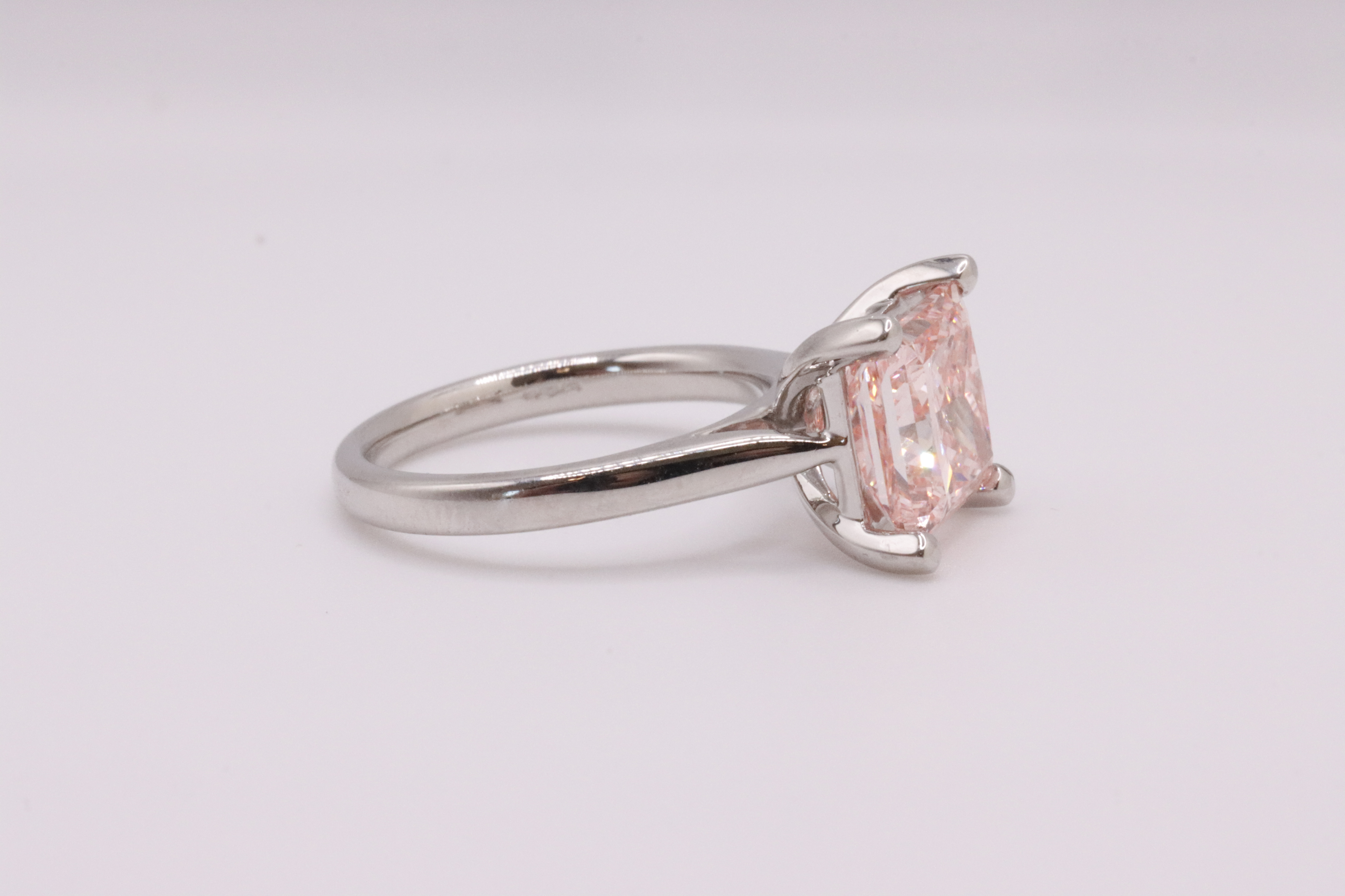 Princess Cut Diamond Fancy Pink Colour VVS2 Clarity 4.02 Carat EX EX Platinum Ring - IGI LG582359086 - Image 8 of 9