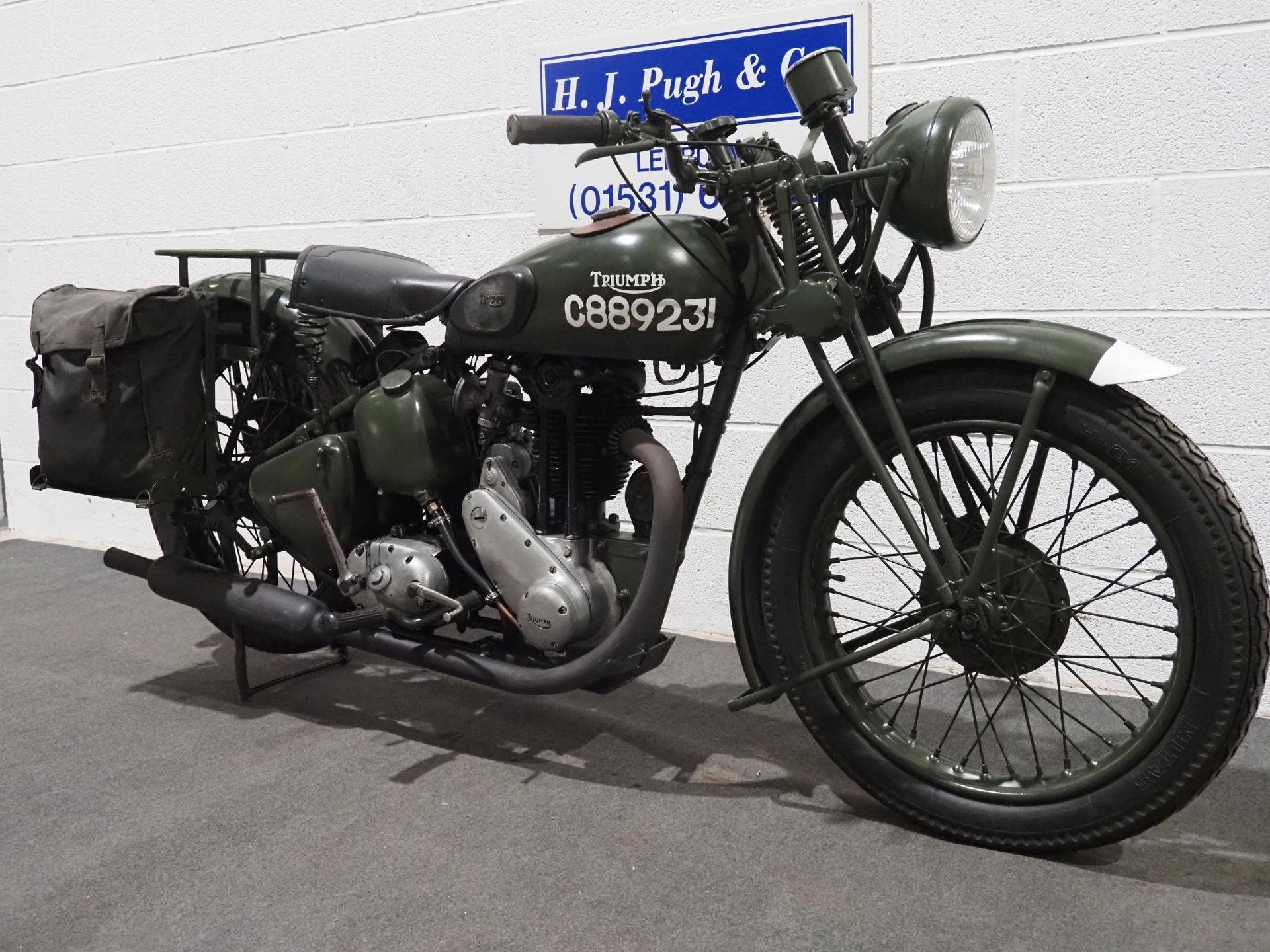 Triumph 3HW military motorcycle. 1943. 343cc. Frame No. TL33468 Engine No. 3HW38180 Runs and - Image 2 of 6