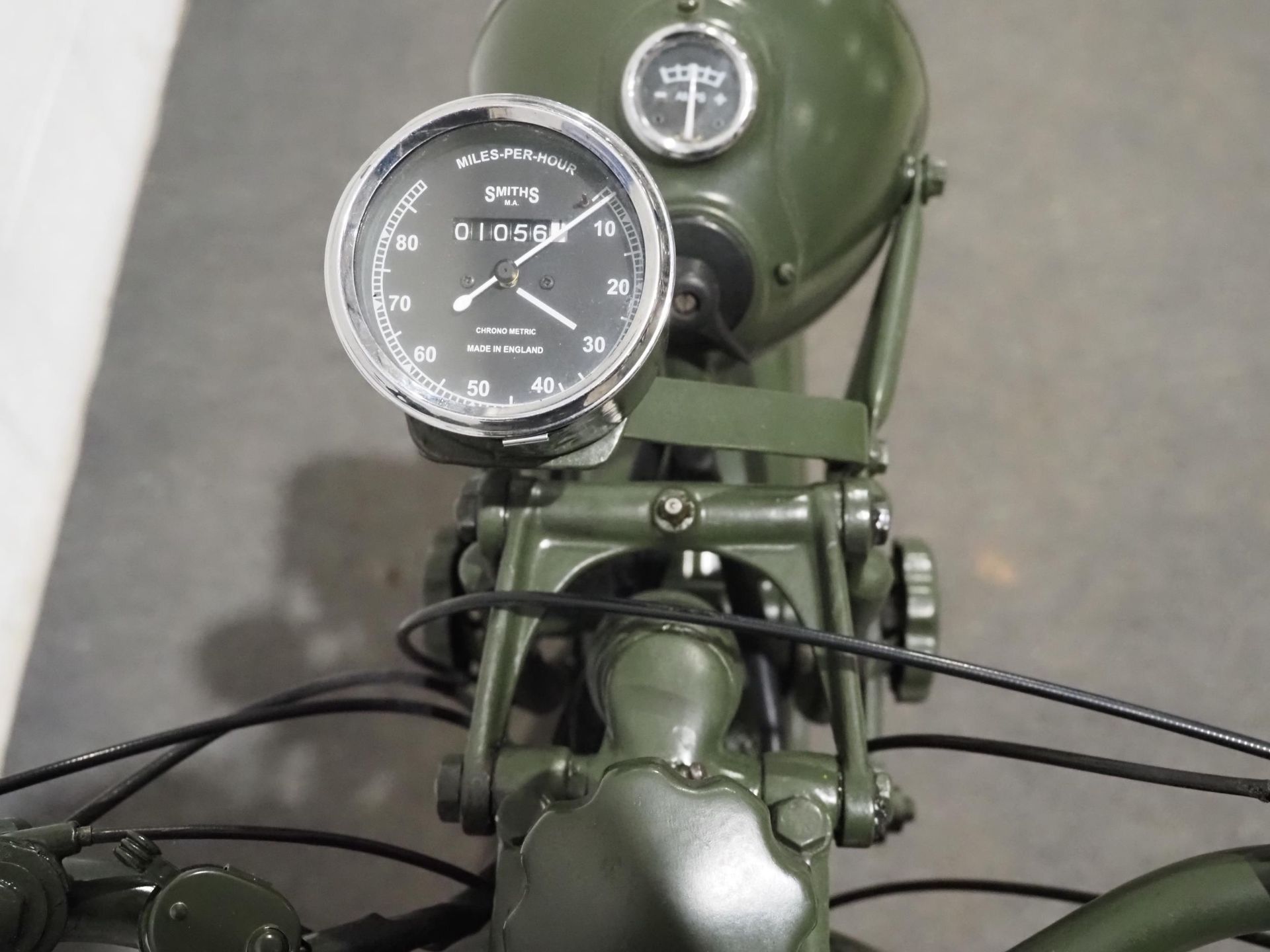 Triumph 3HW military motorcycle. 1943. 343cc. Frame No. TL33468 Engine No. 3HW38180 Runs and - Image 5 of 6