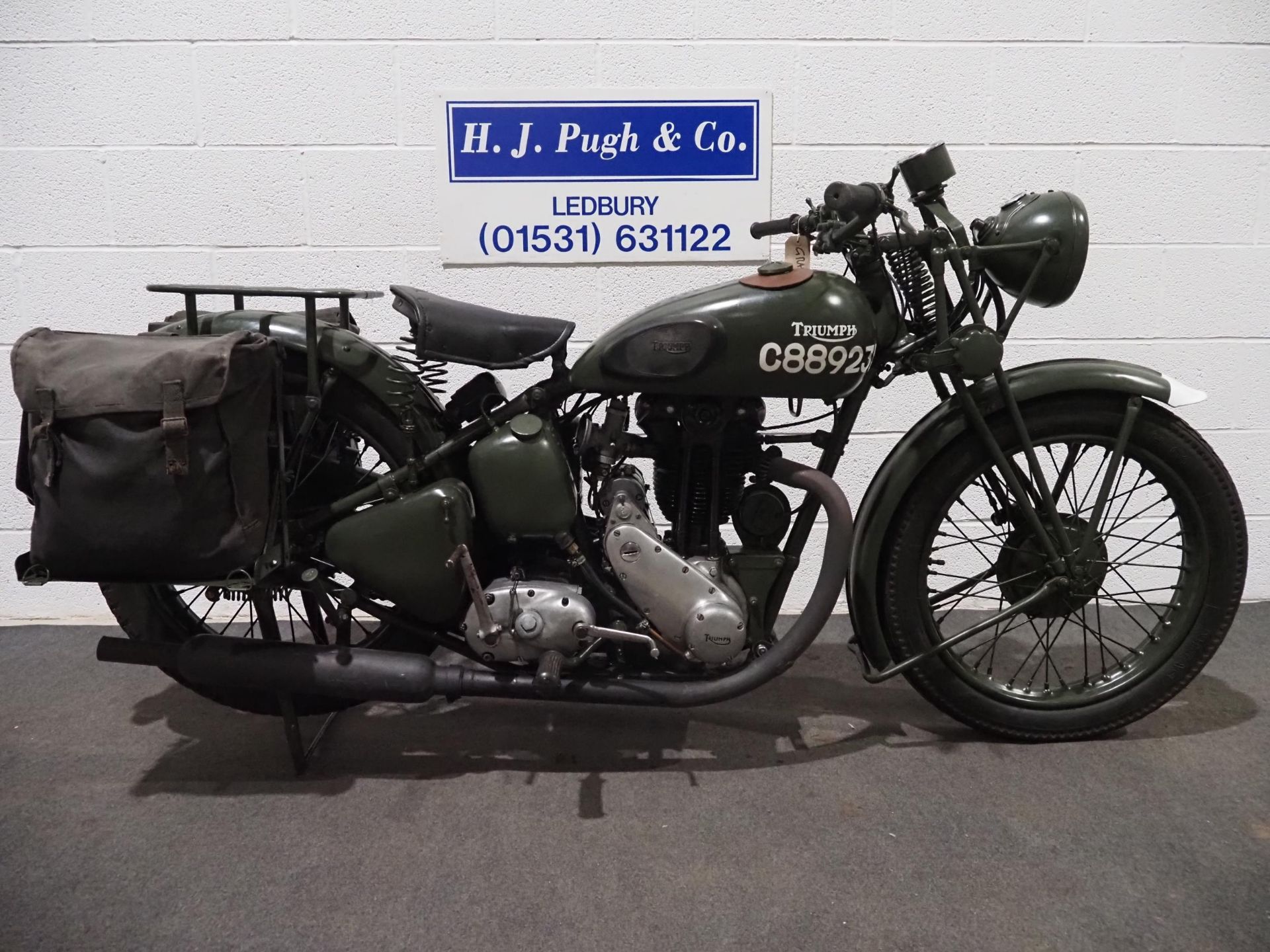 Triumph 3HW military motorcycle. 1943. 343cc. Frame No. TL33468 Engine No. 3HW38180 Runs and