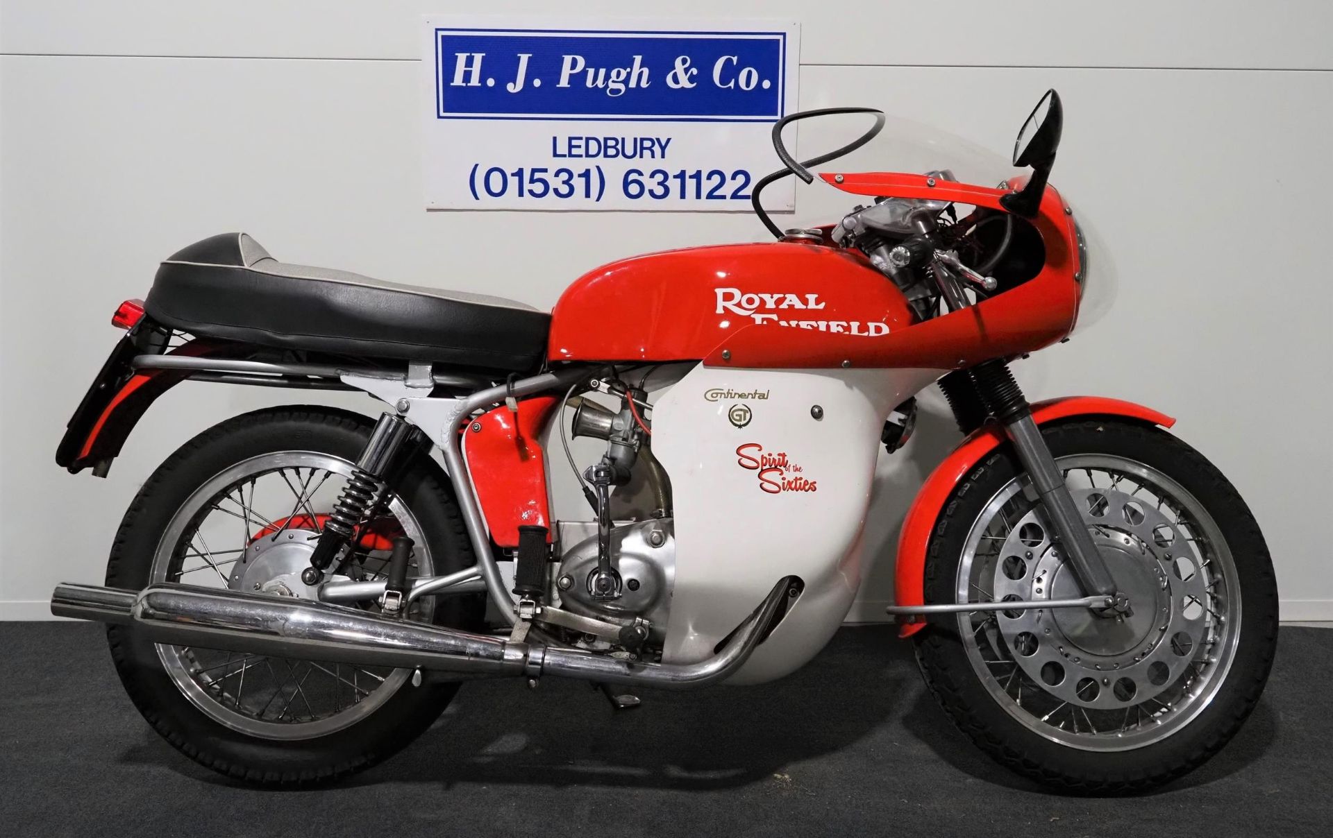 Royal Enfield Crusader Sports motorcycle. 1959. 250cc. Upgraded to include a 4 speed GT unit - Image 2 of 7