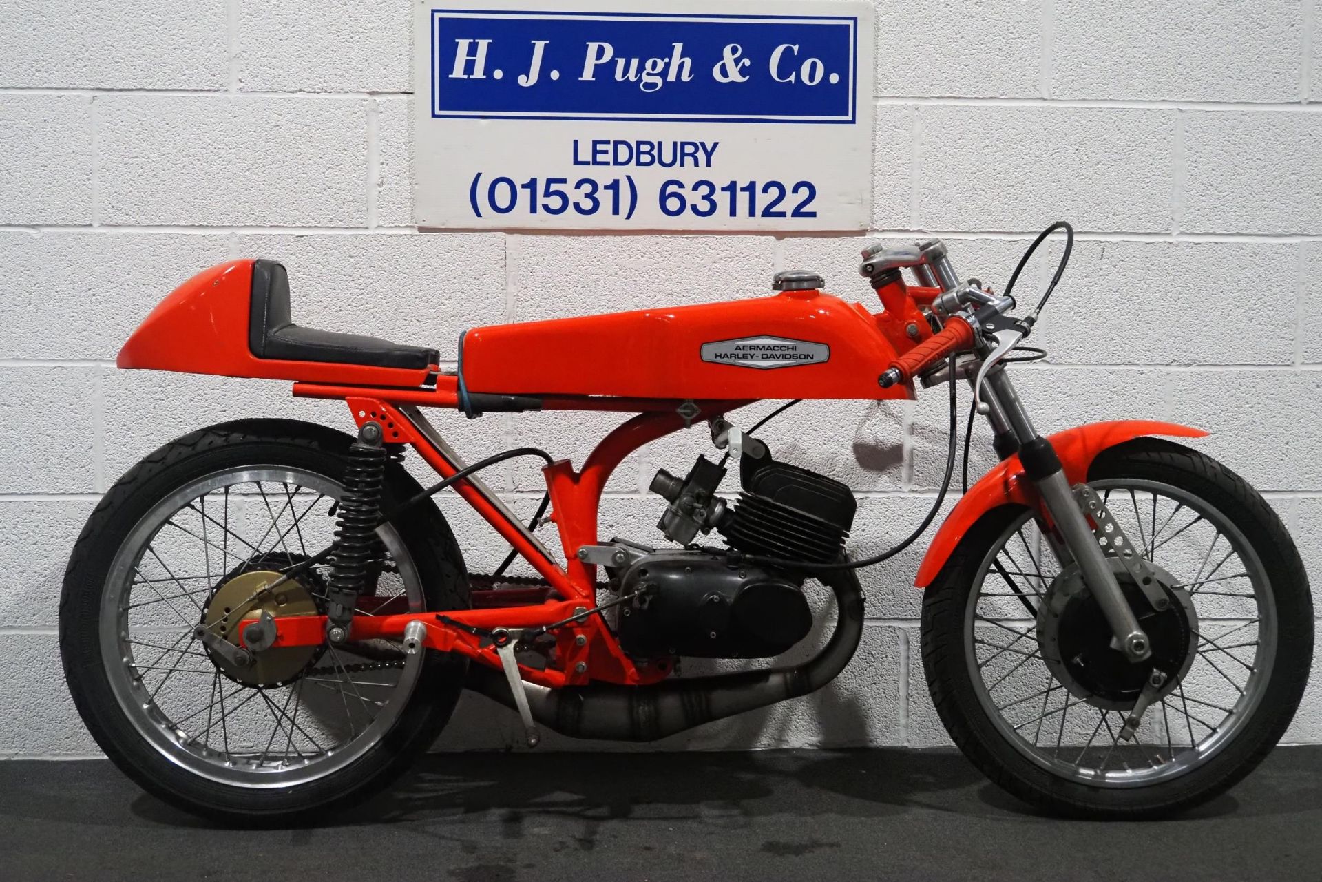 Harley Davidson Aermacchi race bike. Frame No. ZA17732H3 Engine No. E815 Comes with some history and - Image 5 of 5