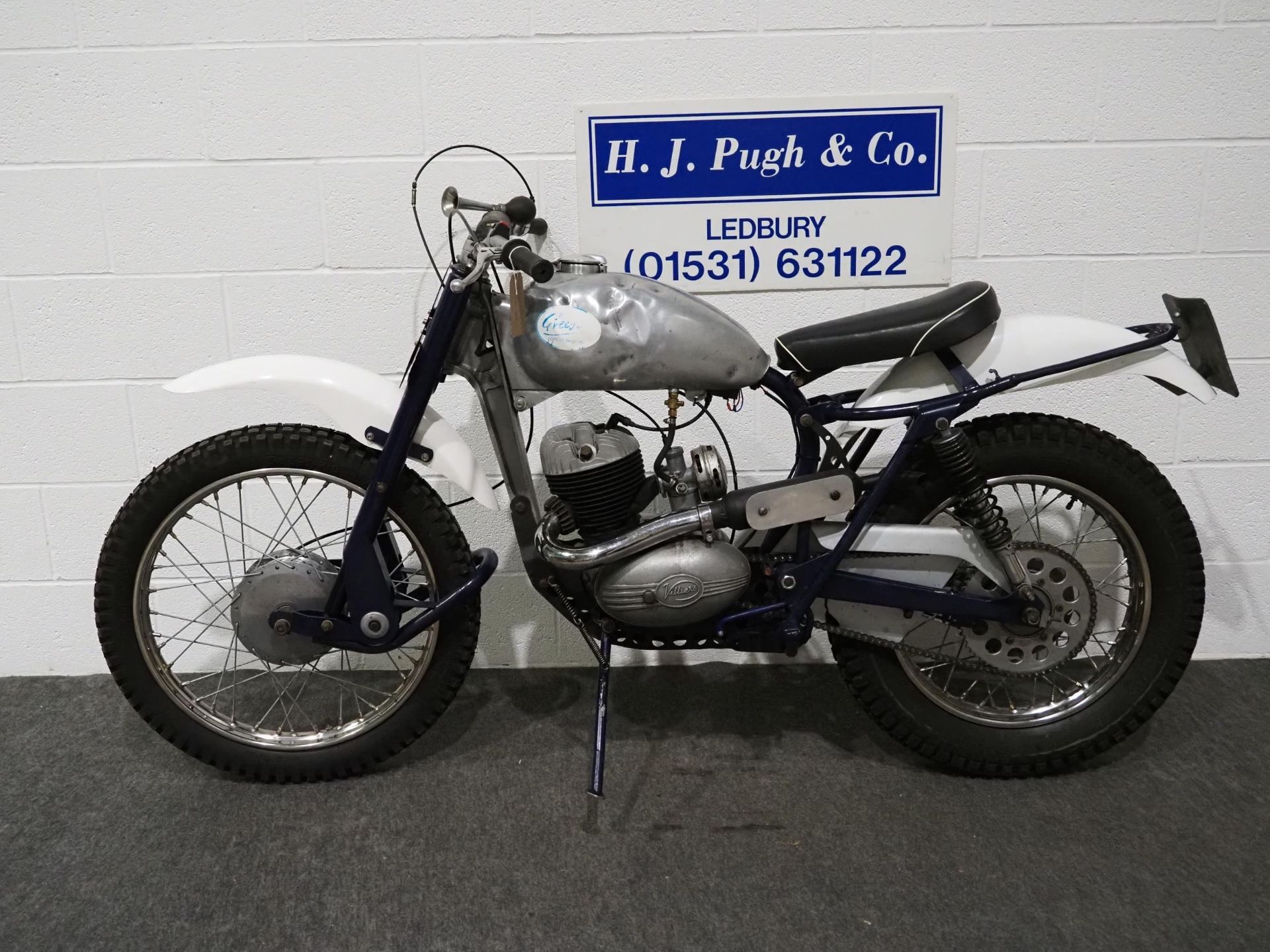 Greeves Scottish Trials motorcycle. 1963. 250cc. Frame no 24TES247 Engine no. 522D3260 Runs and - Image 4 of 5