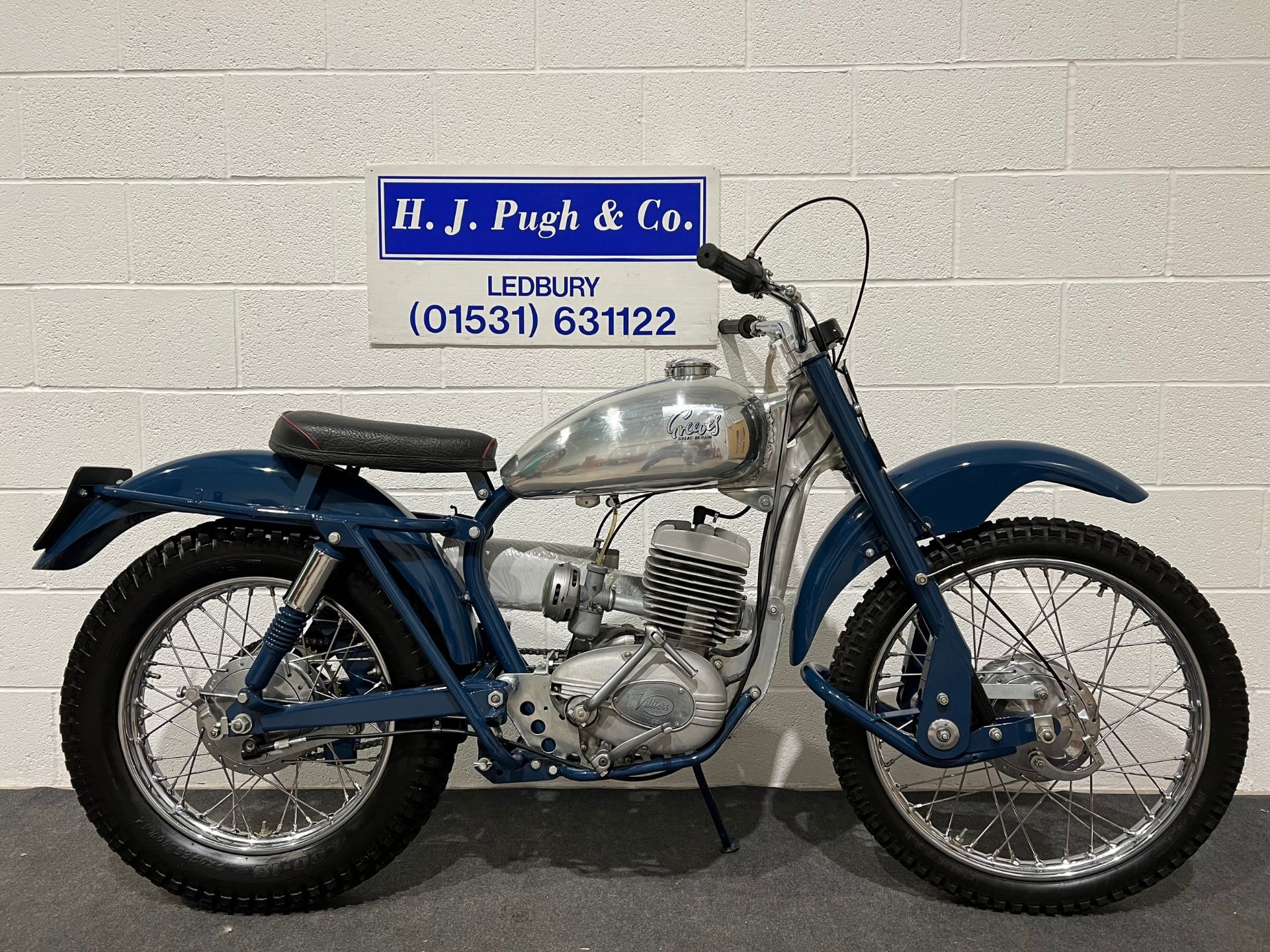 Greeves 24 TES trials motorcycle. 1963. 248cc. Frame no. 24TES307 Engine no. 32A/4520L/2707 Owned - Image 7 of 9