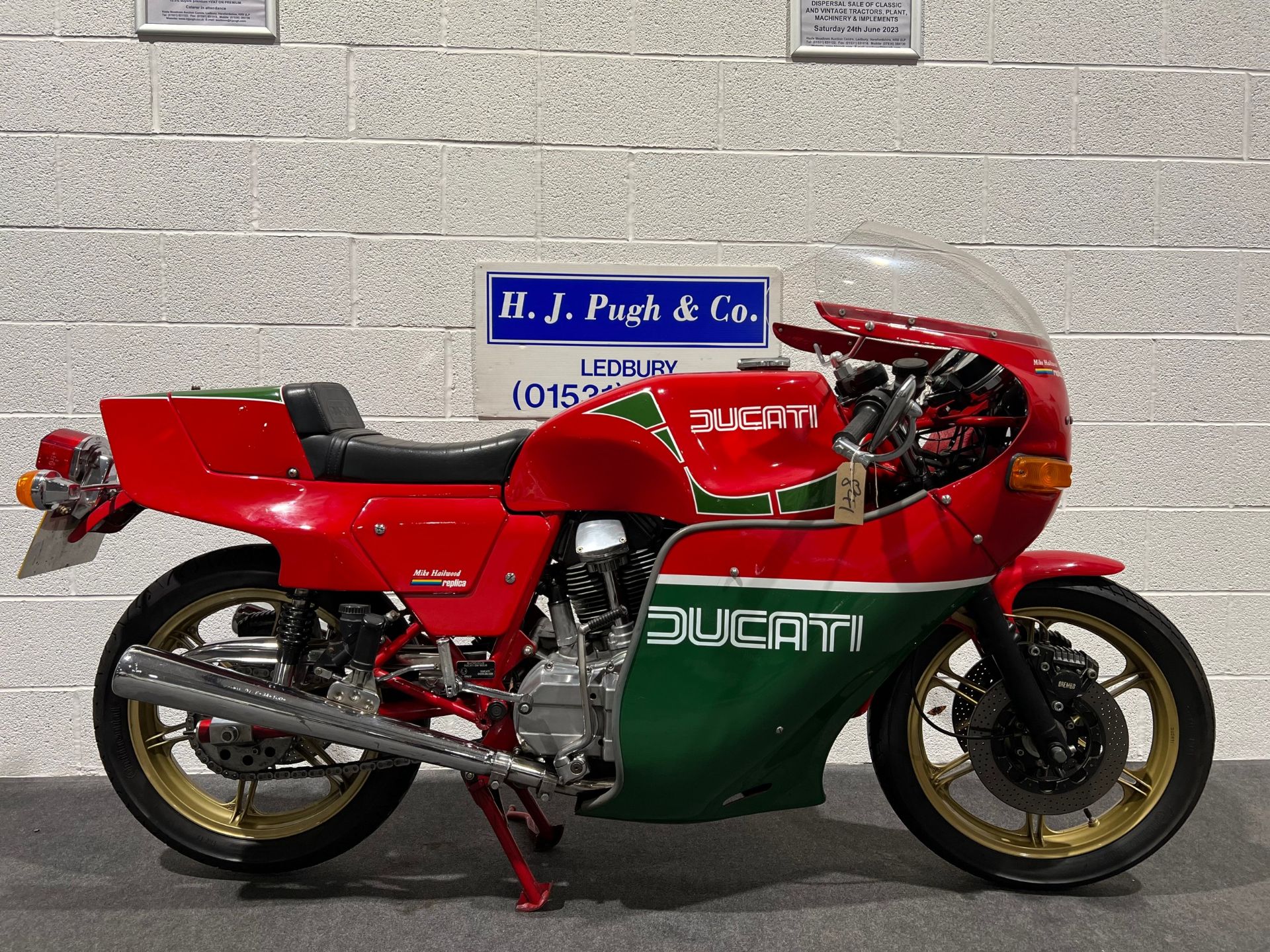 Ducati Mike Hailwood Replica, 1981, 900cc. Frame no. DM900R901794 Engine no. DM86009253 Full - Image 9 of 9