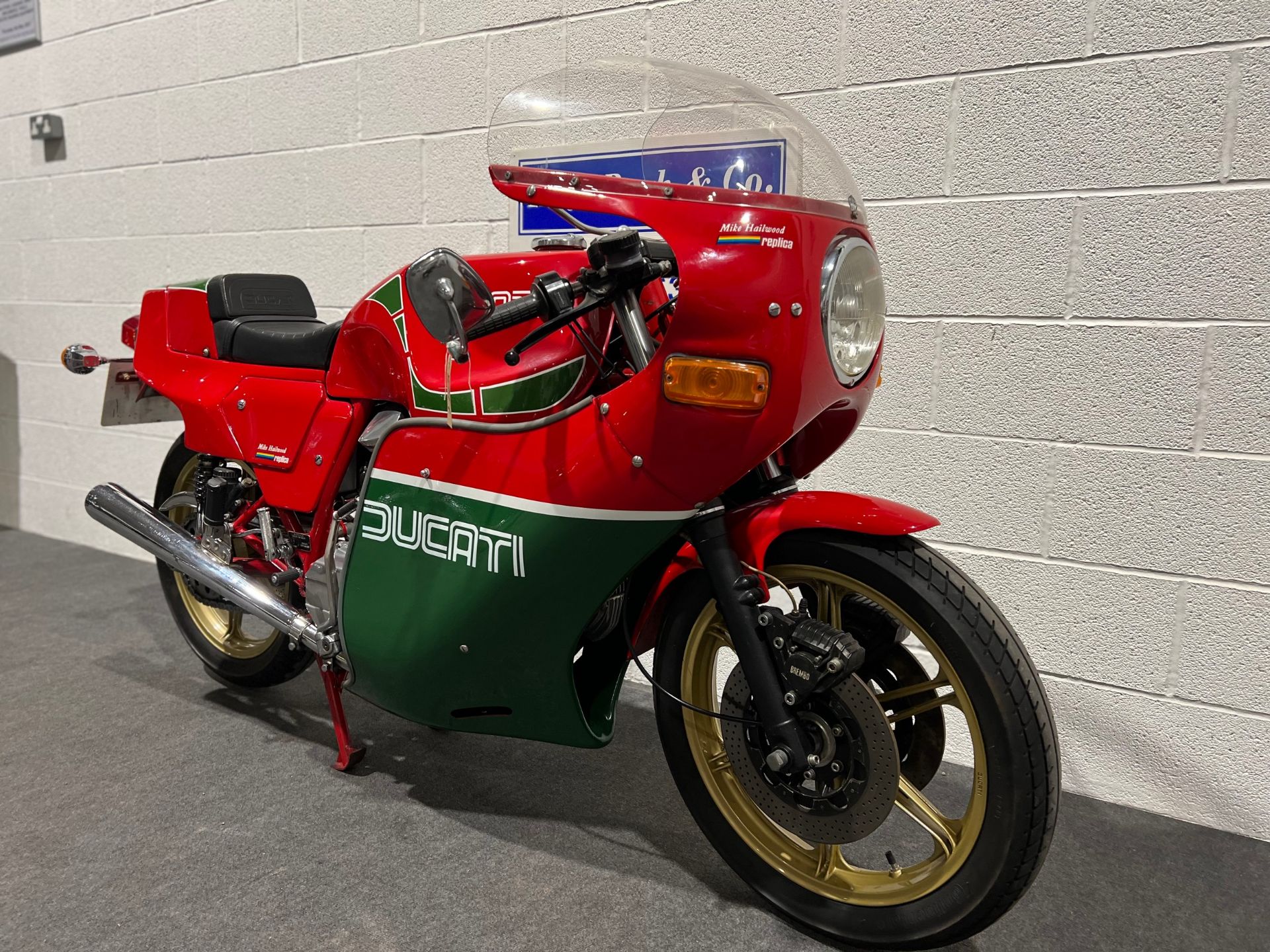 Ducati Mike Hailwood Replica, 1981, 900cc. Frame no. DM900R901794 Engine no. DM86009253 Full - Image 2 of 9