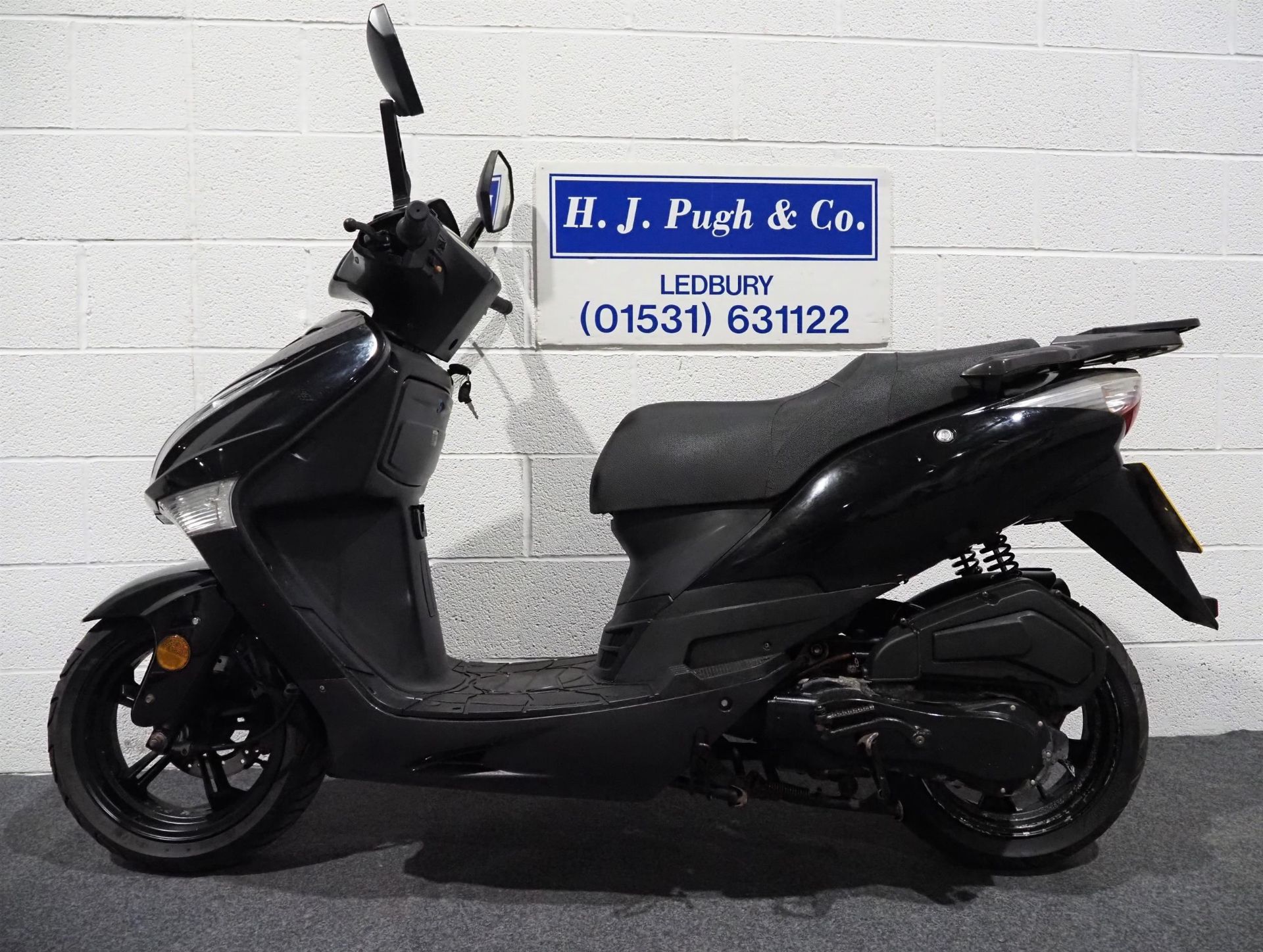 Wangye WY125 scooter, 2019, 125cc. Runs and rides, MOT until 6.10.23. Reg. WX19 MWD, V5 and key - Image 5 of 5