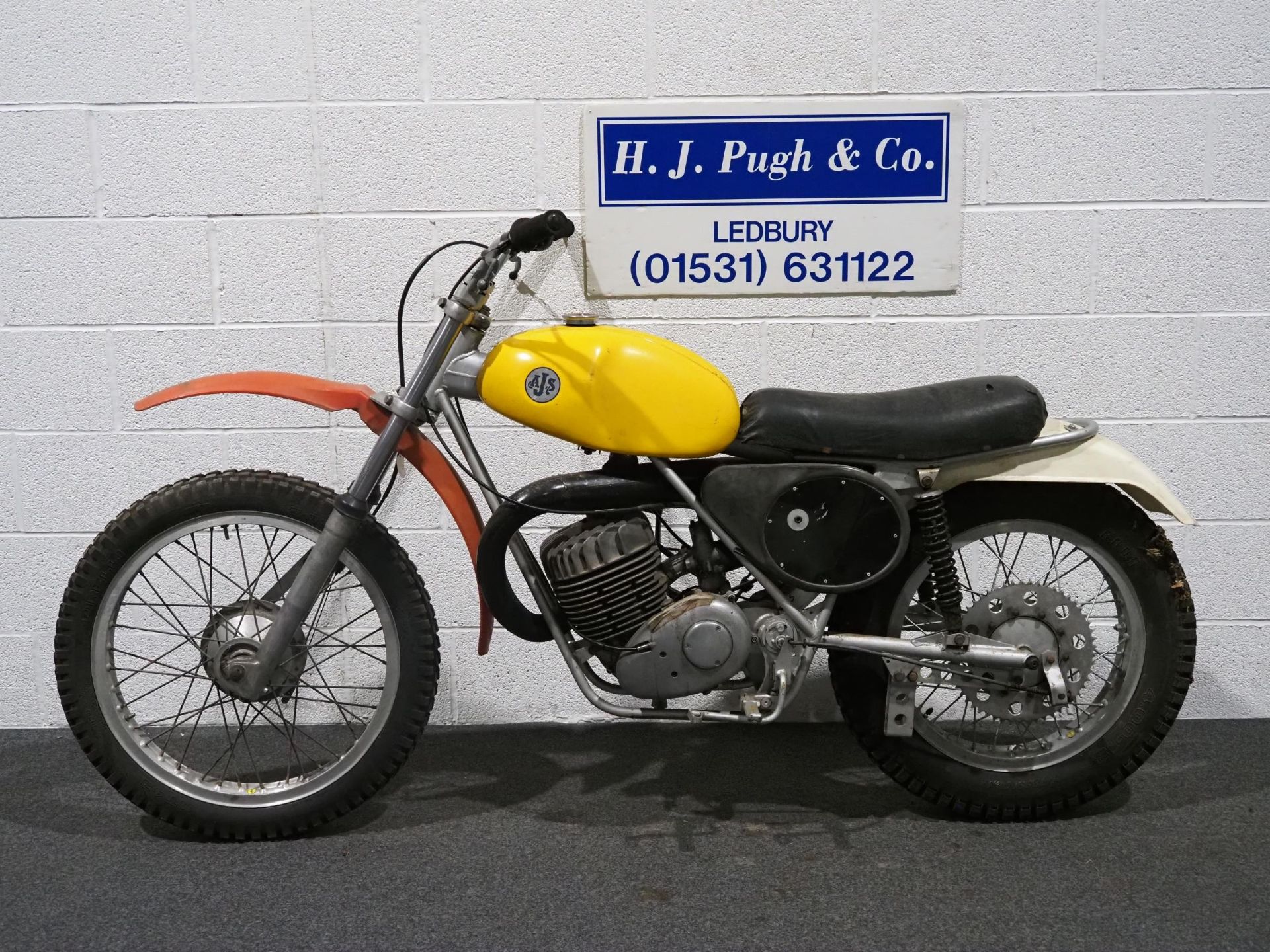 AJS Stormer motorcycle, 1970's, 250cc. Frame no. 0700349/713 Engine turns over. No docs - Image 4 of 4