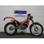 Gas Gas trials motorcycle, 327cc Frame no. VTR GG 1093 32930327. Runs and rides. No docs.