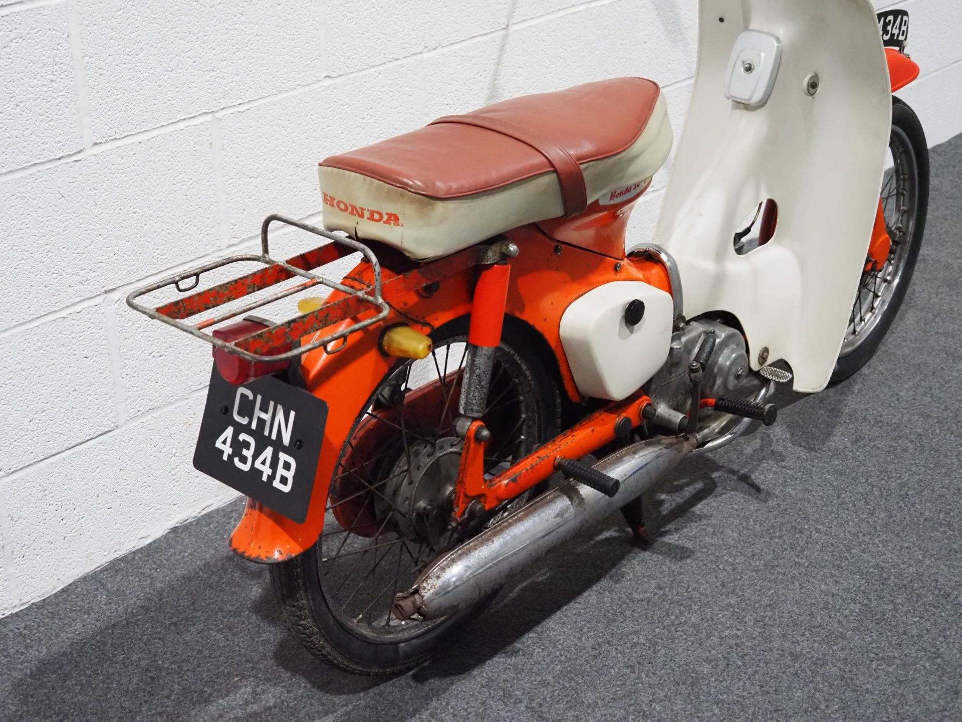 Honda 50 moped, 1964, 50cc Engine no. C.100E.145439 Frame no. C.100.H053276 Runs and rides, - Image 3 of 5