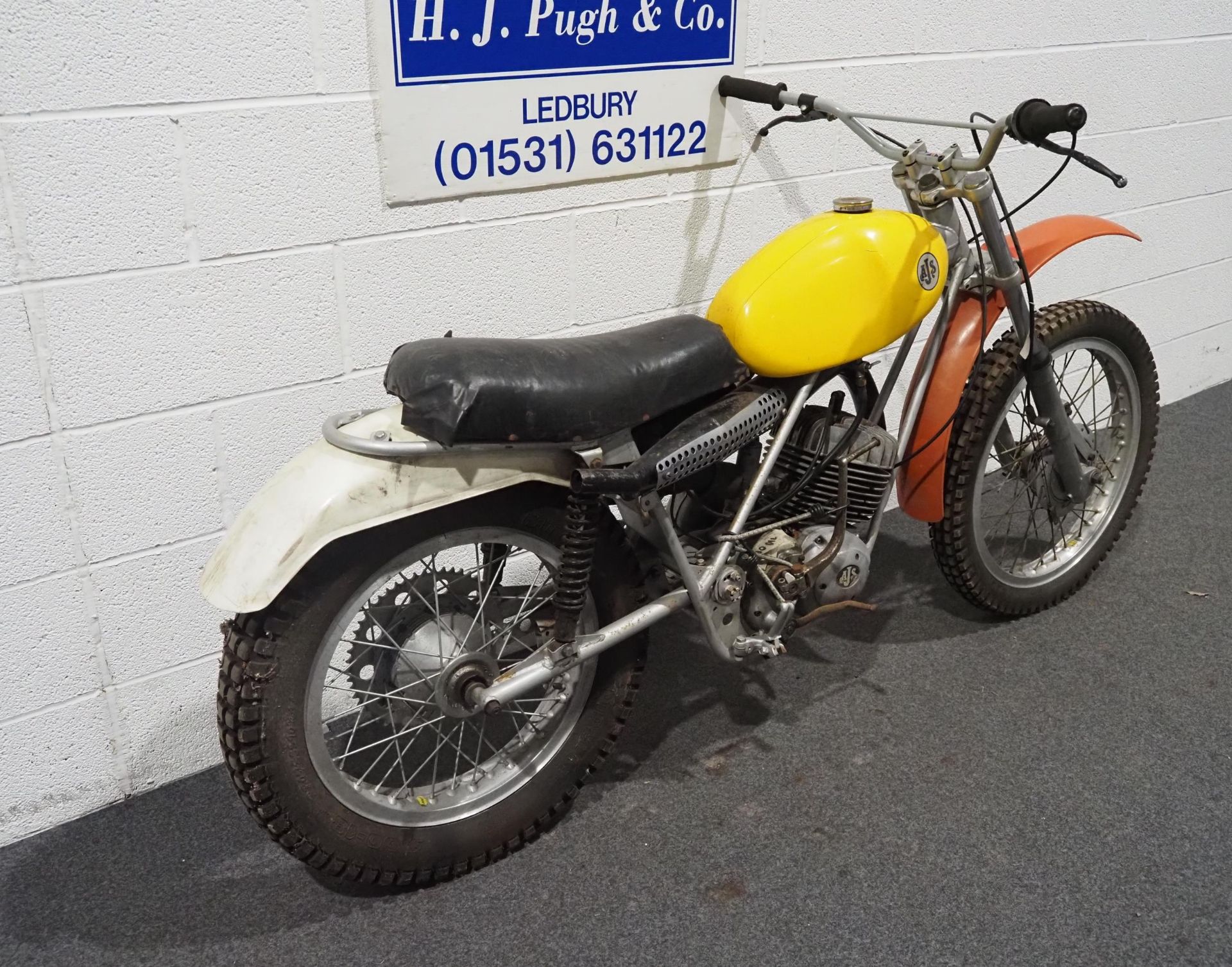 AJS Stormer motorcycle, 1970's, 250cc. Frame no. 0700349/713 Engine turns over. No docs - Image 3 of 4