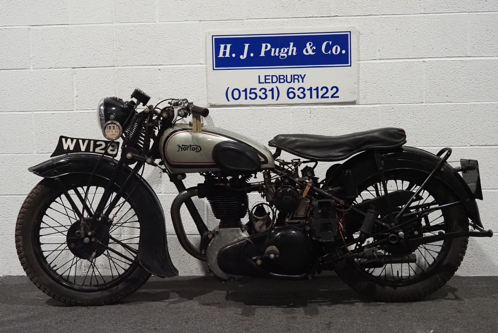 Norton Model 18 motorcycle, 1931, 490cc Engine No- Unknown Frame No- Unknown From a deceased estate, - Image 7 of 7