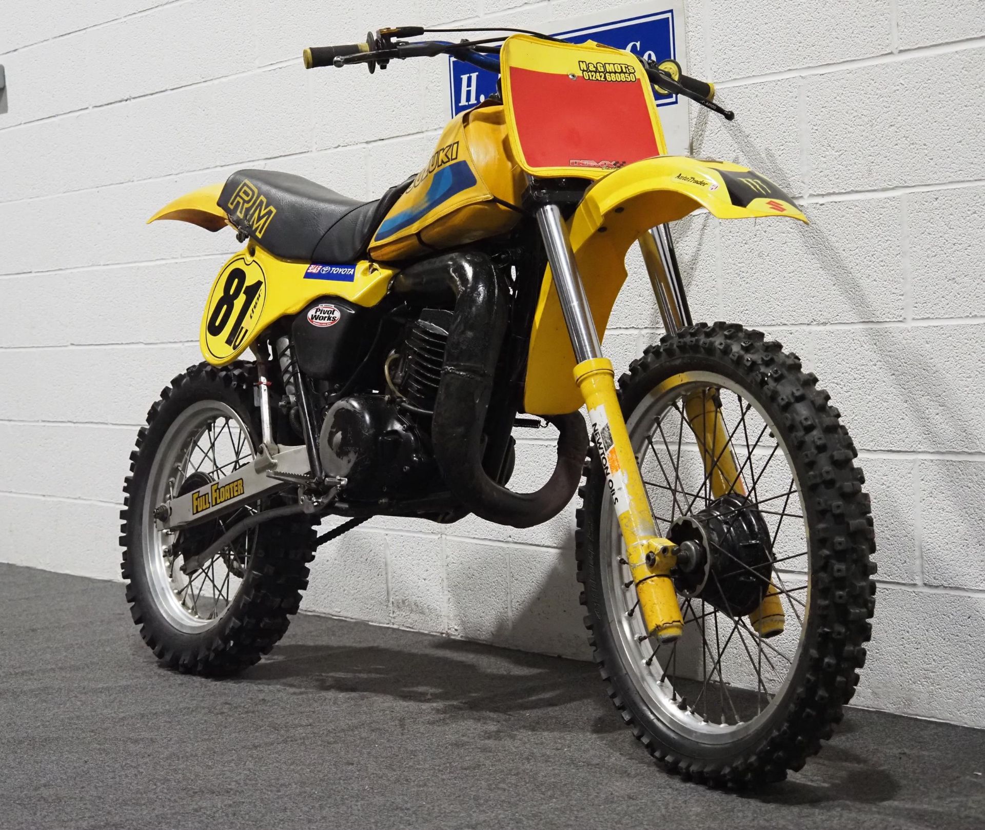 Suzuki RM500 motocross bike. 1983. 492cc. Frame no starts. RM11A Engine no. RM101-100451 Runs and - Image 2 of 5