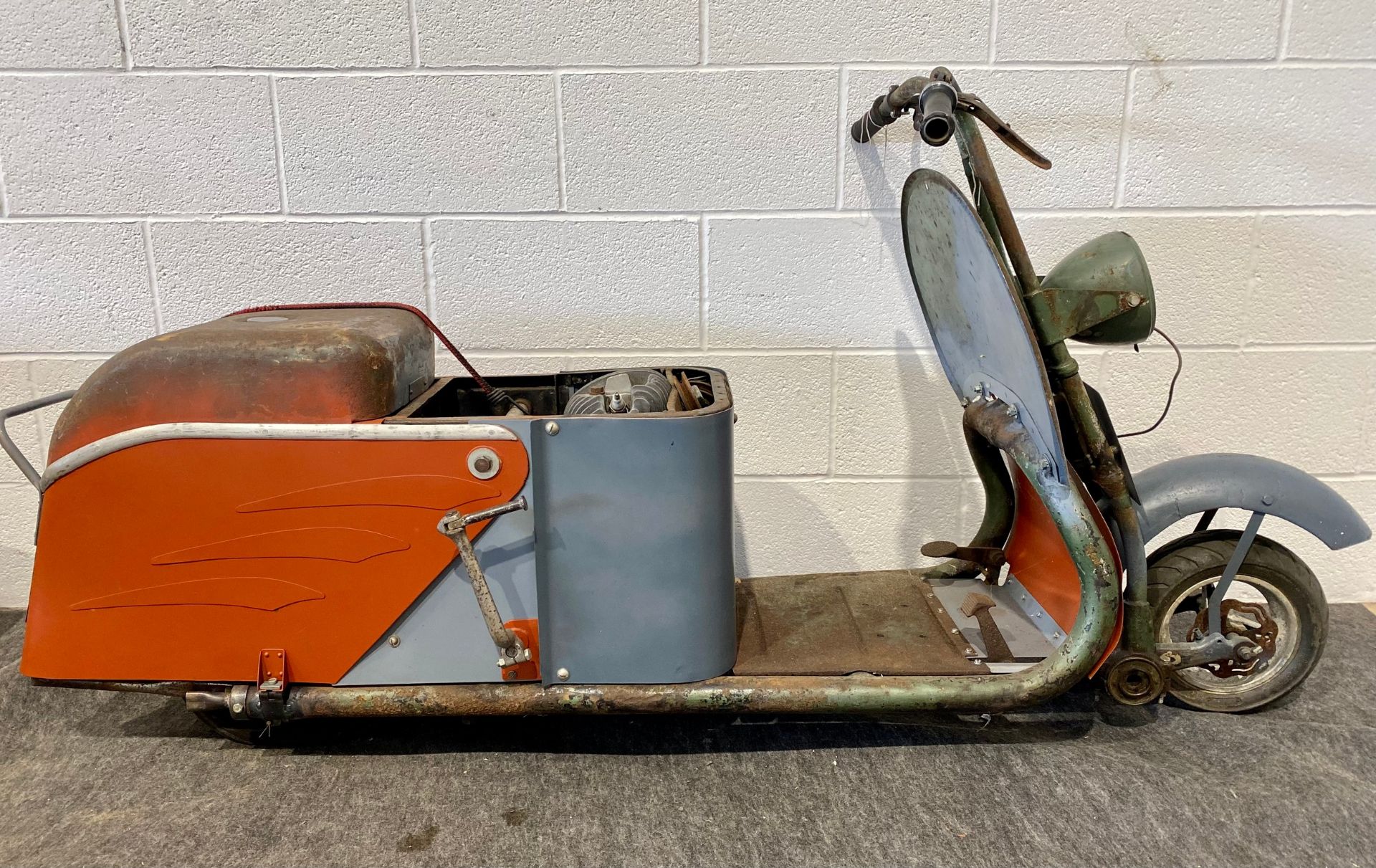 Swallow Gadabout scooter. 1950. 150cc