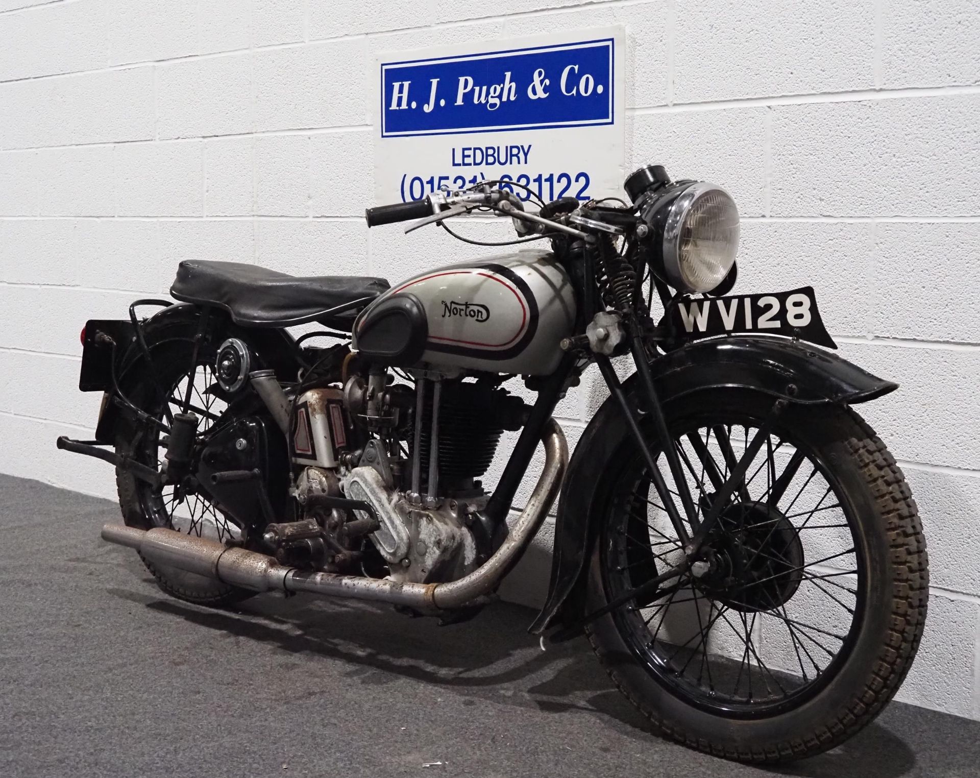 Norton Model 18 motorcycle, 1931, 490cc Engine No- Unknown Frame No- Unknown From a deceased estate, - Image 4 of 7