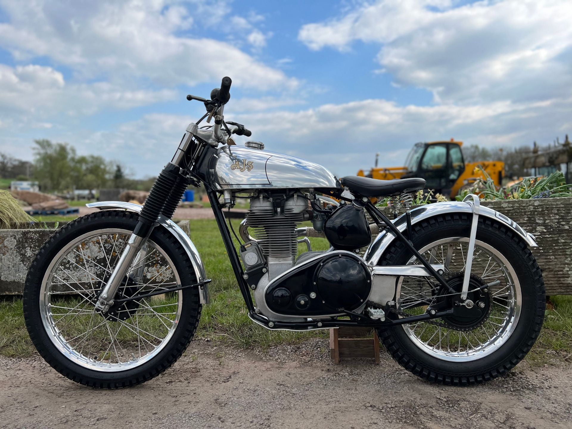 AJS Tele Rigid trials bike, 1952, 500cc. Runs and rides. This is an AJS 500cc Model 18 built into - Image 11 of 15