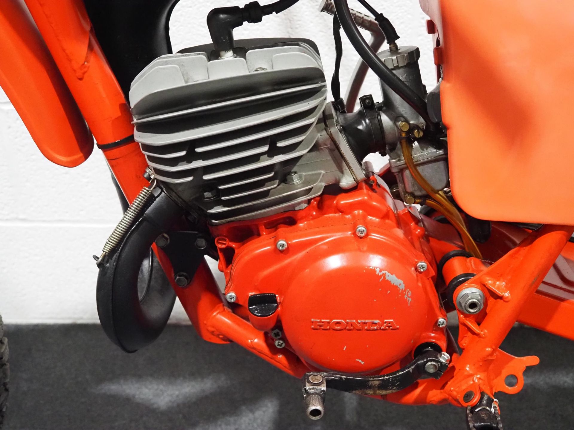 Honda CR125R Twinshock Enduro motorcycle. Frame No. JEO1/2009332 Engine No. JEO1E200990 Last - Image 5 of 5