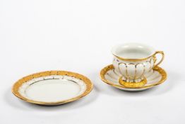 Meissen Tasse, UT und Kuchenteller