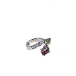 Brillantring mit Peridot und Rhodolite