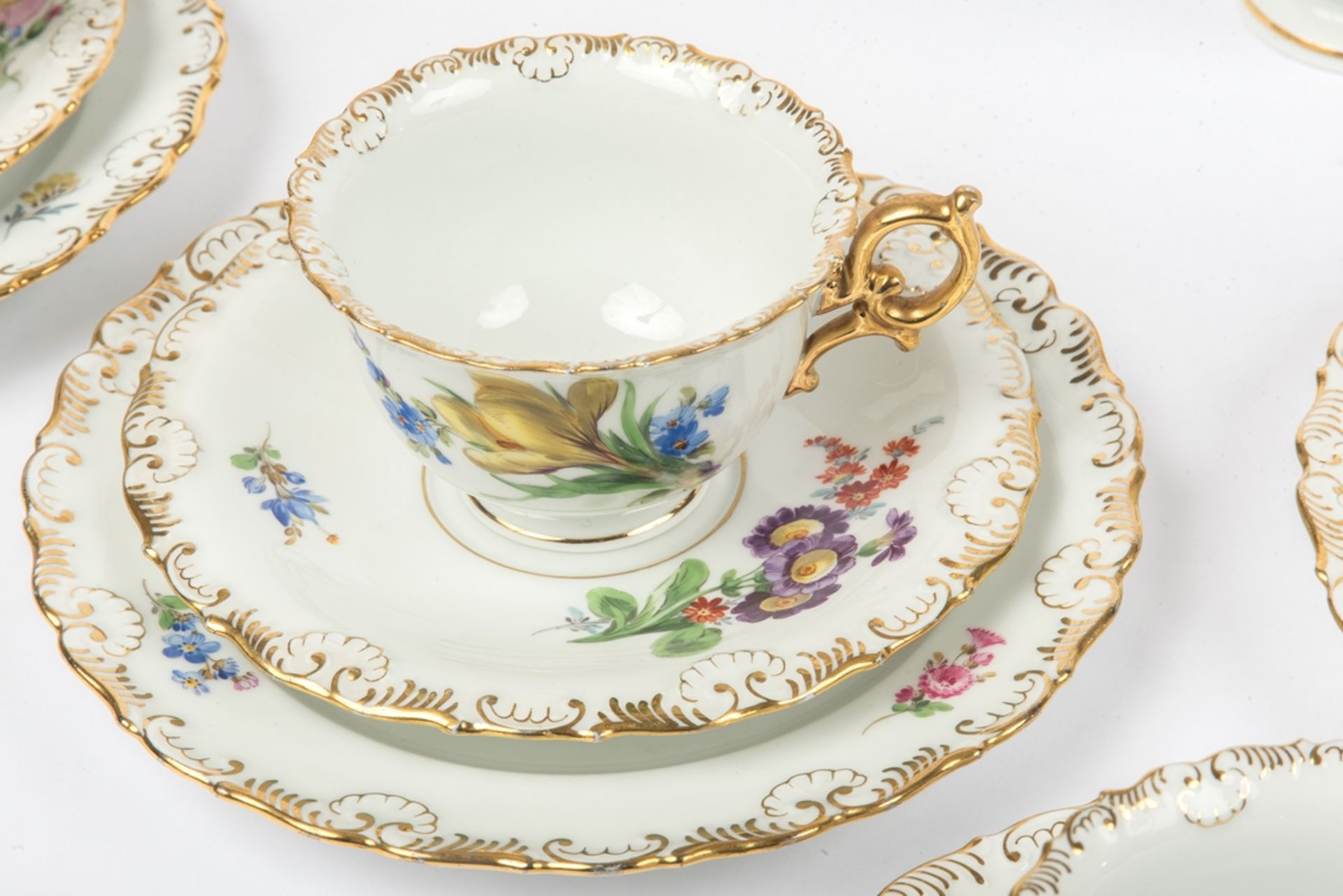 Teeservice für 10 Personen, Blume I mit Muschelrand , Meissen 1924-1934 - Bild 2 aus 8