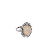 Opal-Diamant-Ring