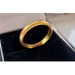 22ct Gold Ladies Wedding Band Ring, size O, 4.4g