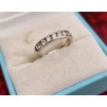 18ct White Gold and Diamonds, size G and 2.79g