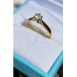 18ct Gold & Diamond Ring (approx 0.35ct), size N and 2.69g