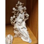 Lladro Chinese Oriental Geisha Figure (the handmirror is loose, otherwise VG)