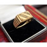 9ct Gold and Diamond Gents Deco-Style Cygnet Ring - size T, 6.1g